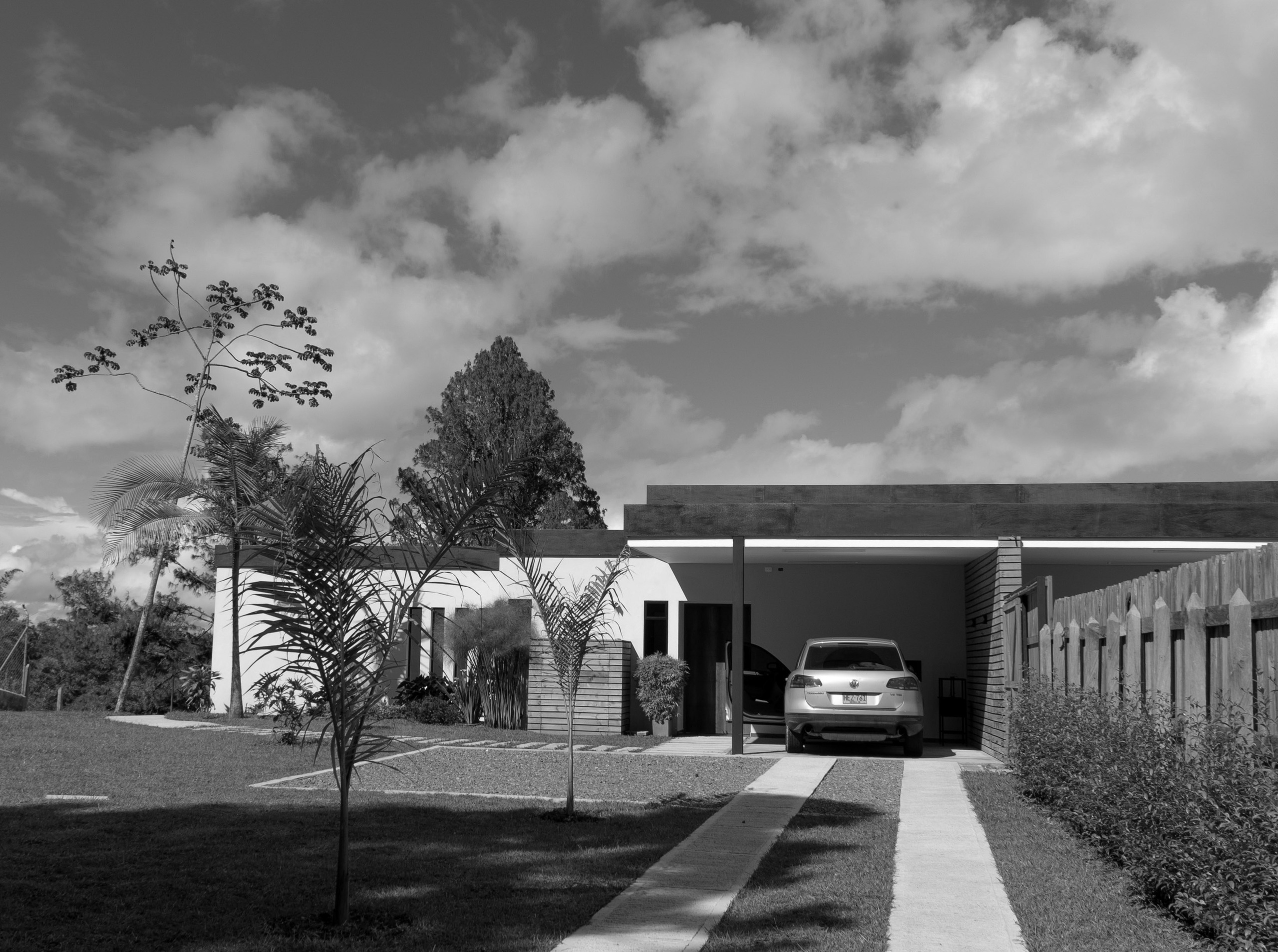 Before to go. Wedding Photographer in Barcelona and Medellin