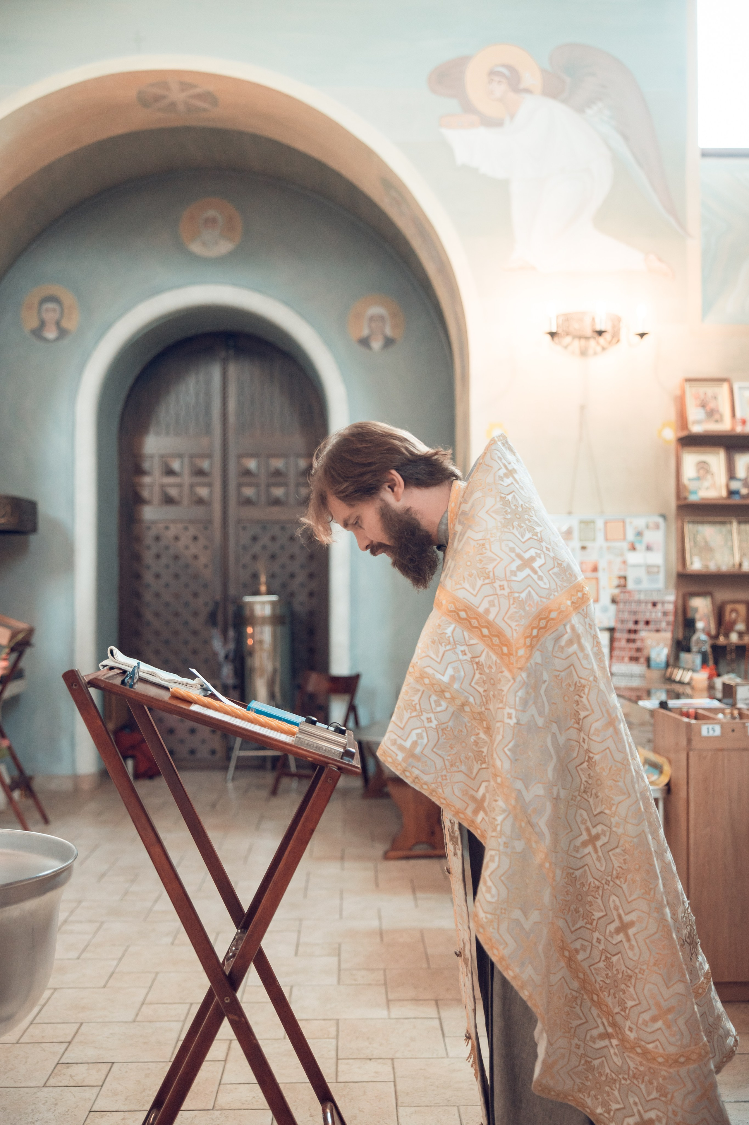 крещение в храме Всецарица