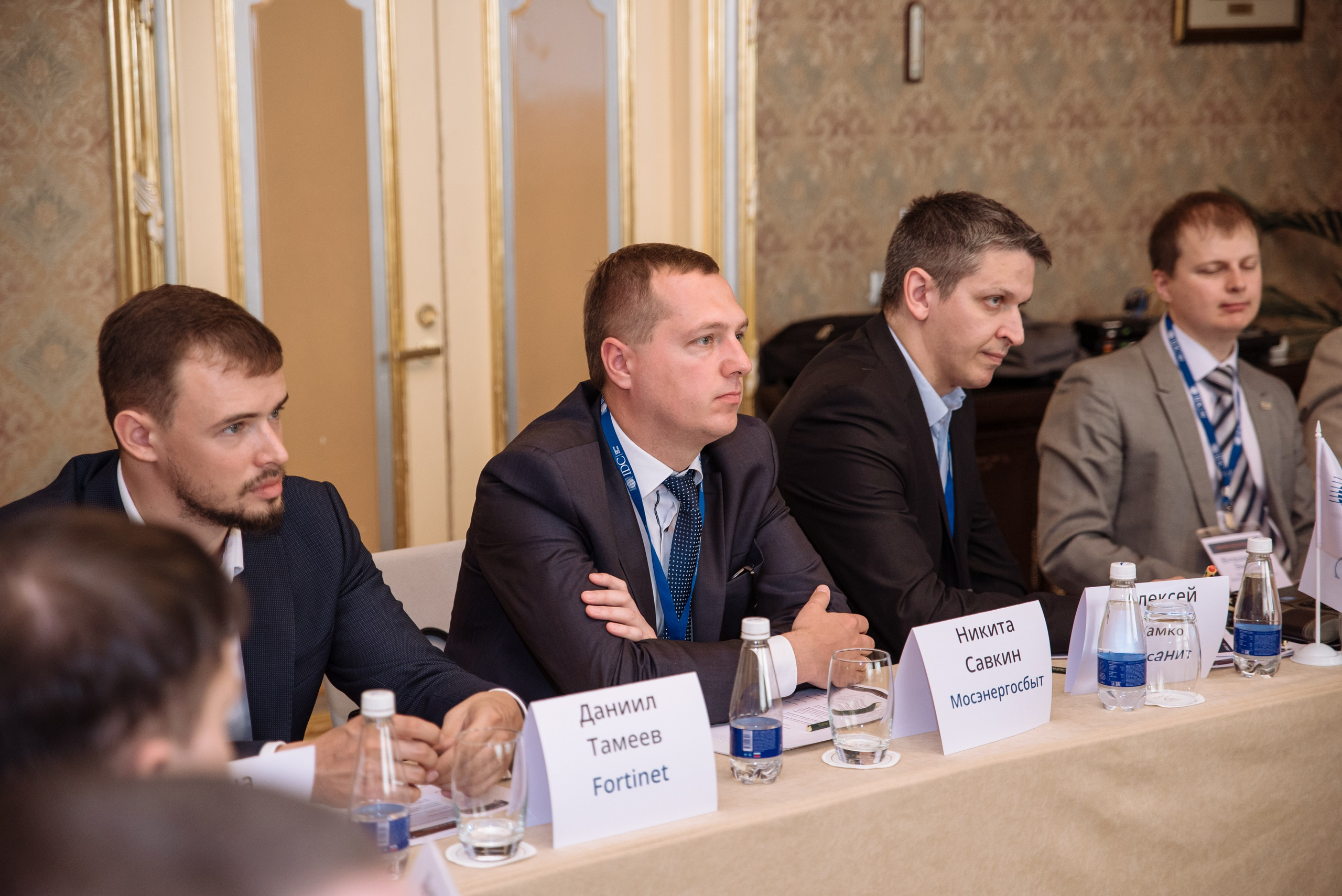 Frontinet_metropol. Антон Гошовский - свадебный и семейный фотограф в Москве и Крыму