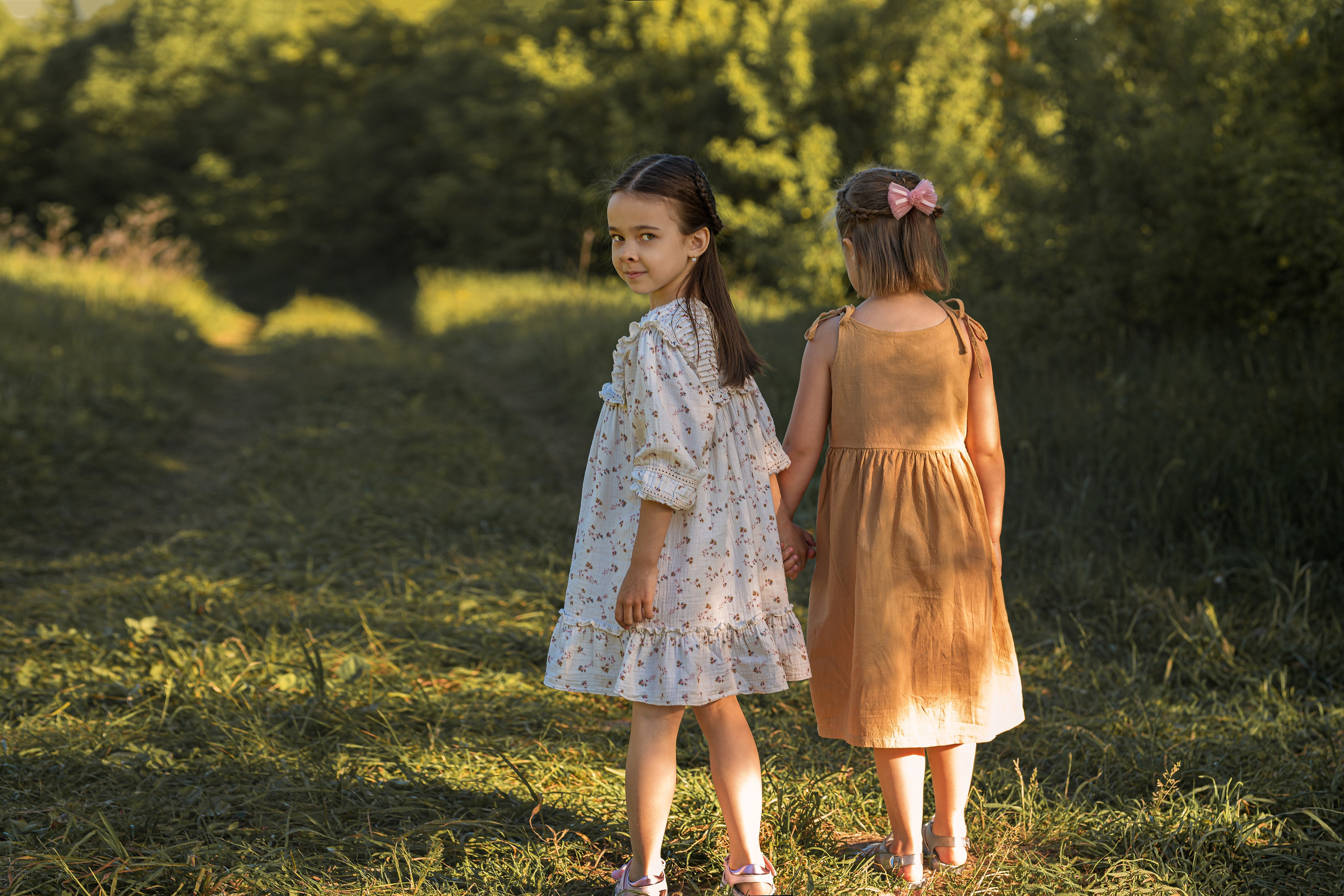 Алиса и Александра. Фотограф Таинств Крещения и Венчания в г. Курске