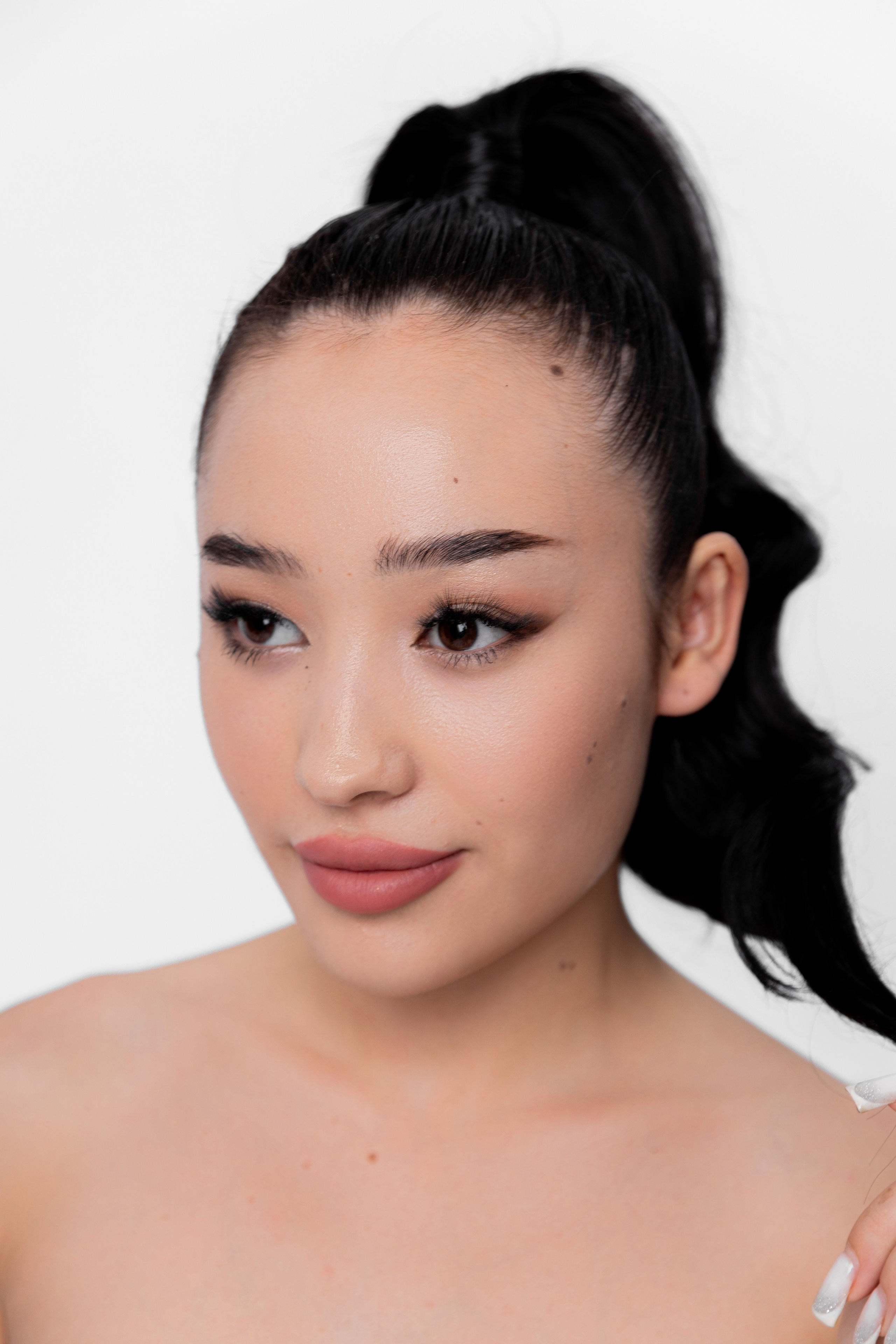 Алма в студии SKY