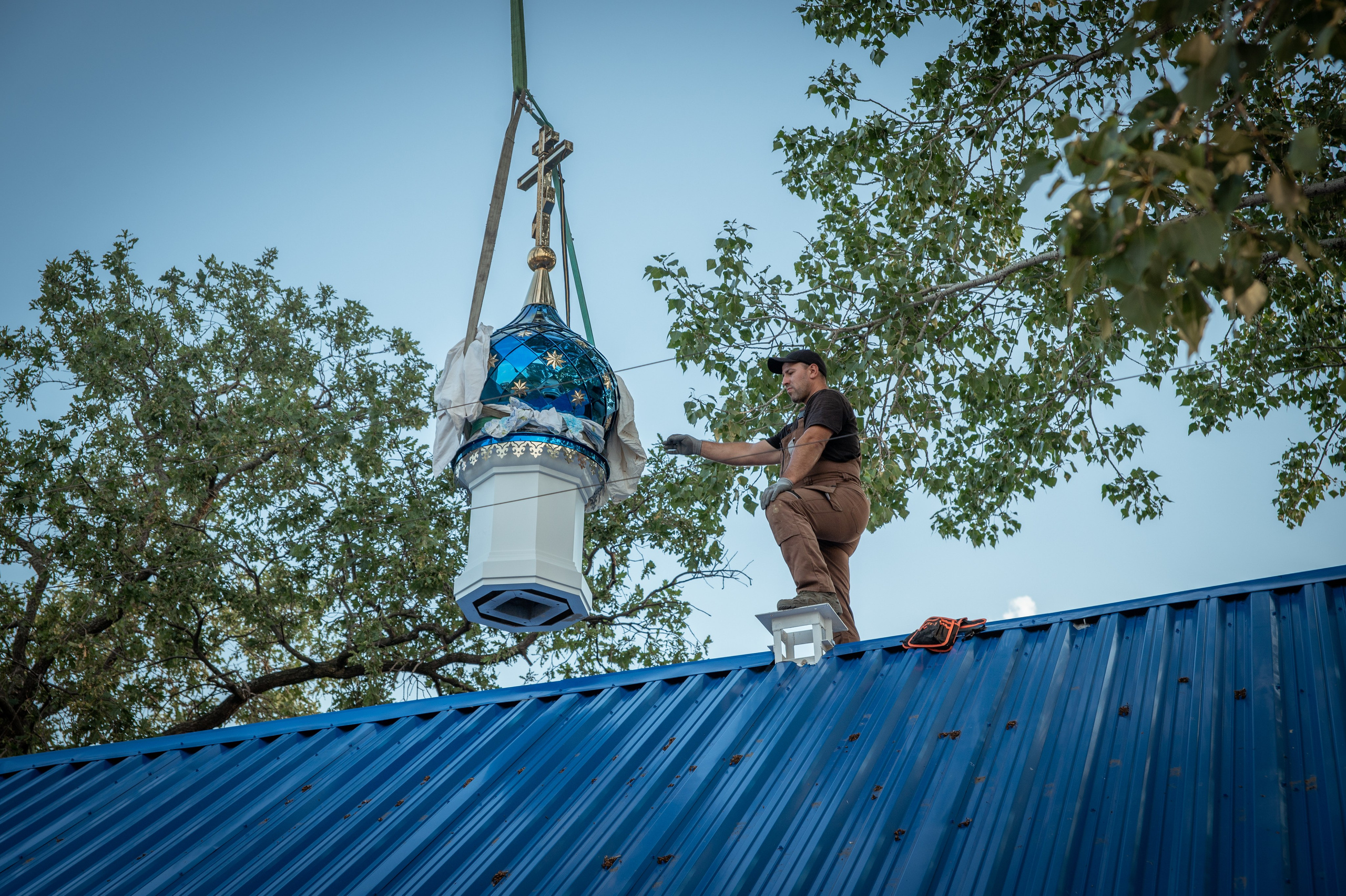 Освещение купола в храме Казанской иконы Божьей Матери х. Закутский. Церковный, семейный и репортажный фотограф Волгоград, Волжский