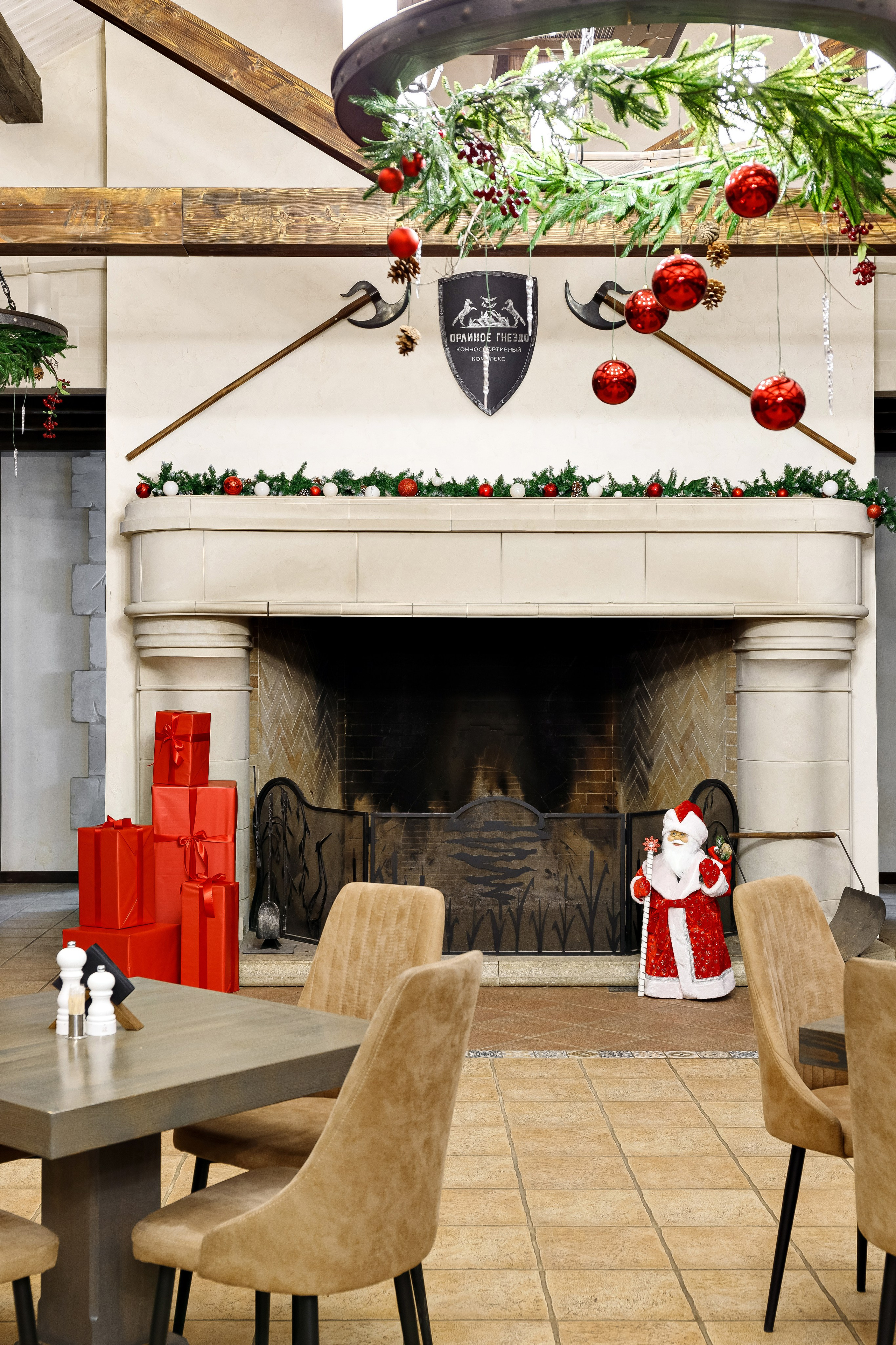 Парк-отель «Орлиное гнездо». Ресторан «Уха» Новогодний. п. Горячий Ключ. Интерьерный фотограф в Краснодарском крае Светлана Шурлова