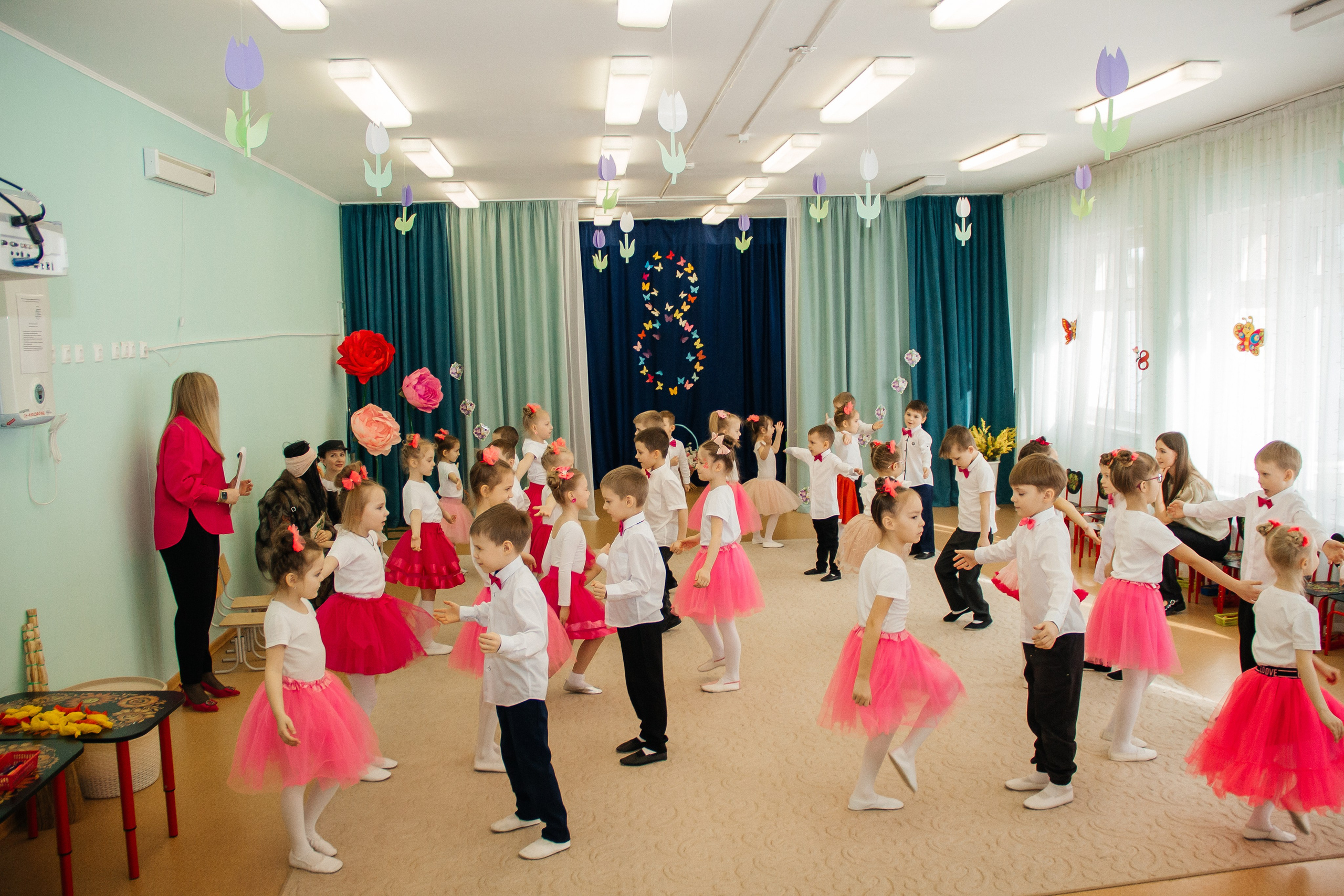 Садик утренник к 8 марта. Фотограф в Екатеринбурге Катерина Березина