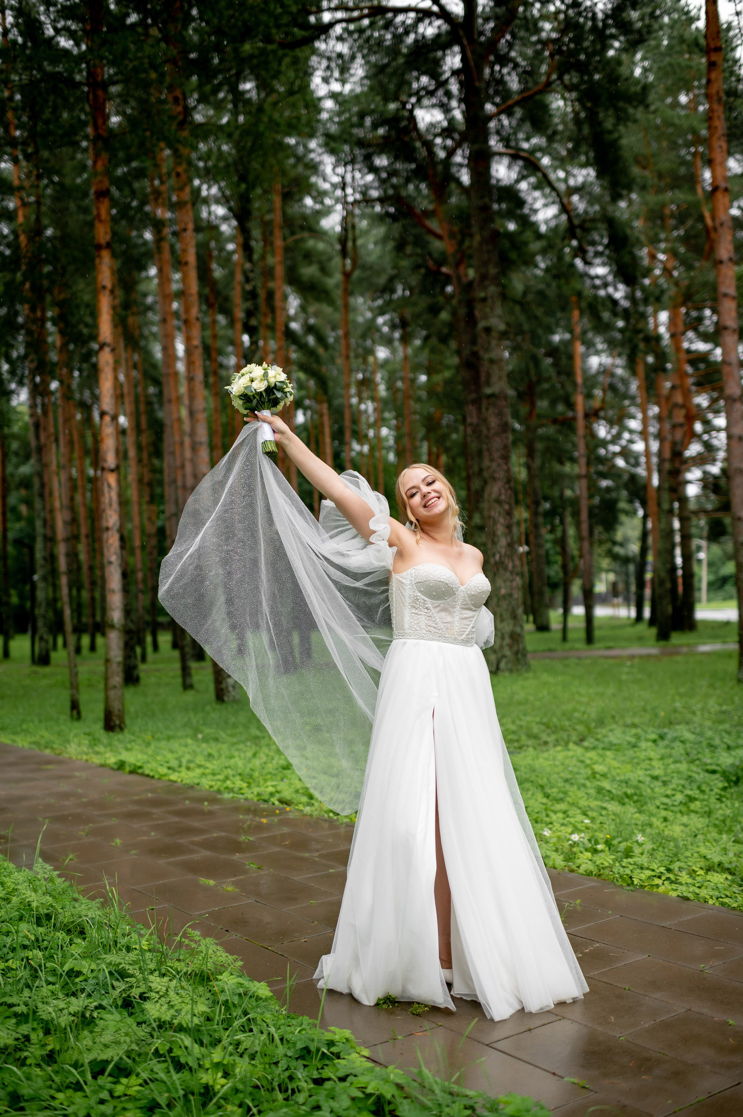 Ксения и Владислав (фотосессия в ЗАГСе и парке города Кингисеппа). Портретный, семейный и свадебный фотограф в Санкт-Петербурге и в Пушкине Ширяев Денис