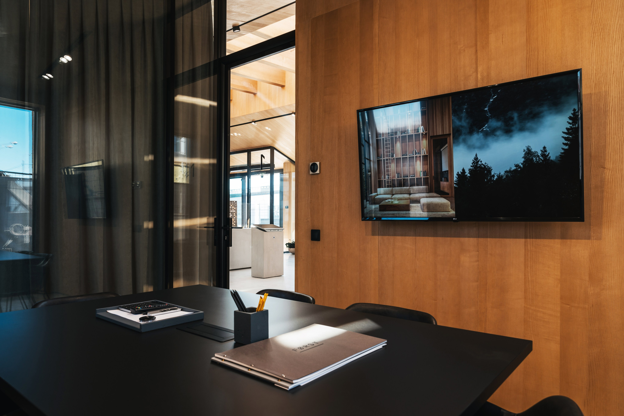 FØRST, FORMA. @tomrus: Рустам Шагиморданов — фотограф