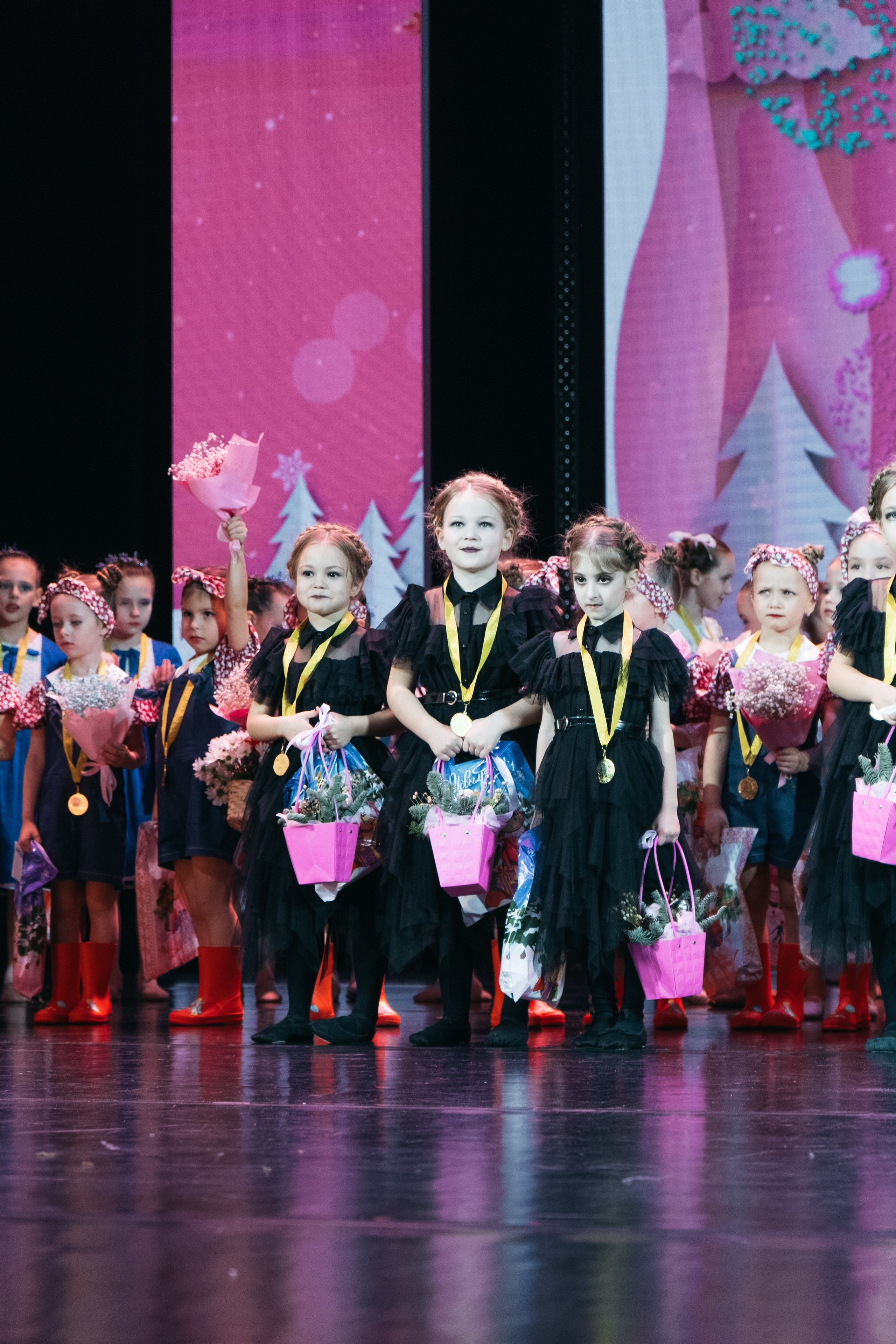 СурГУ 23.12.23. Репортажный и свадебный фотограф в Сургуте