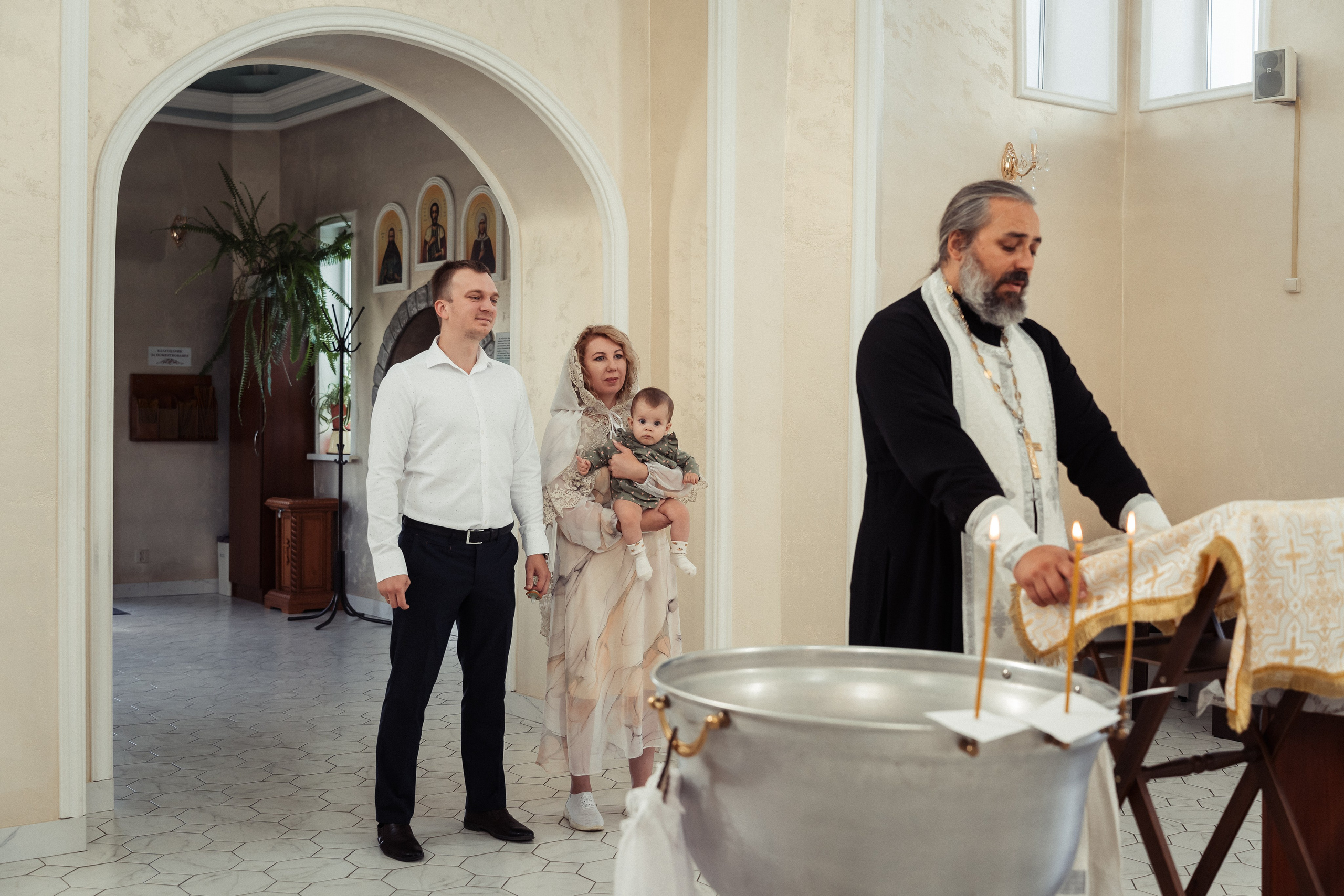 Крещение в храме Ксении Петербургской. Фотограф для семей и экспертов в г. Воронеж Ирина Круглова