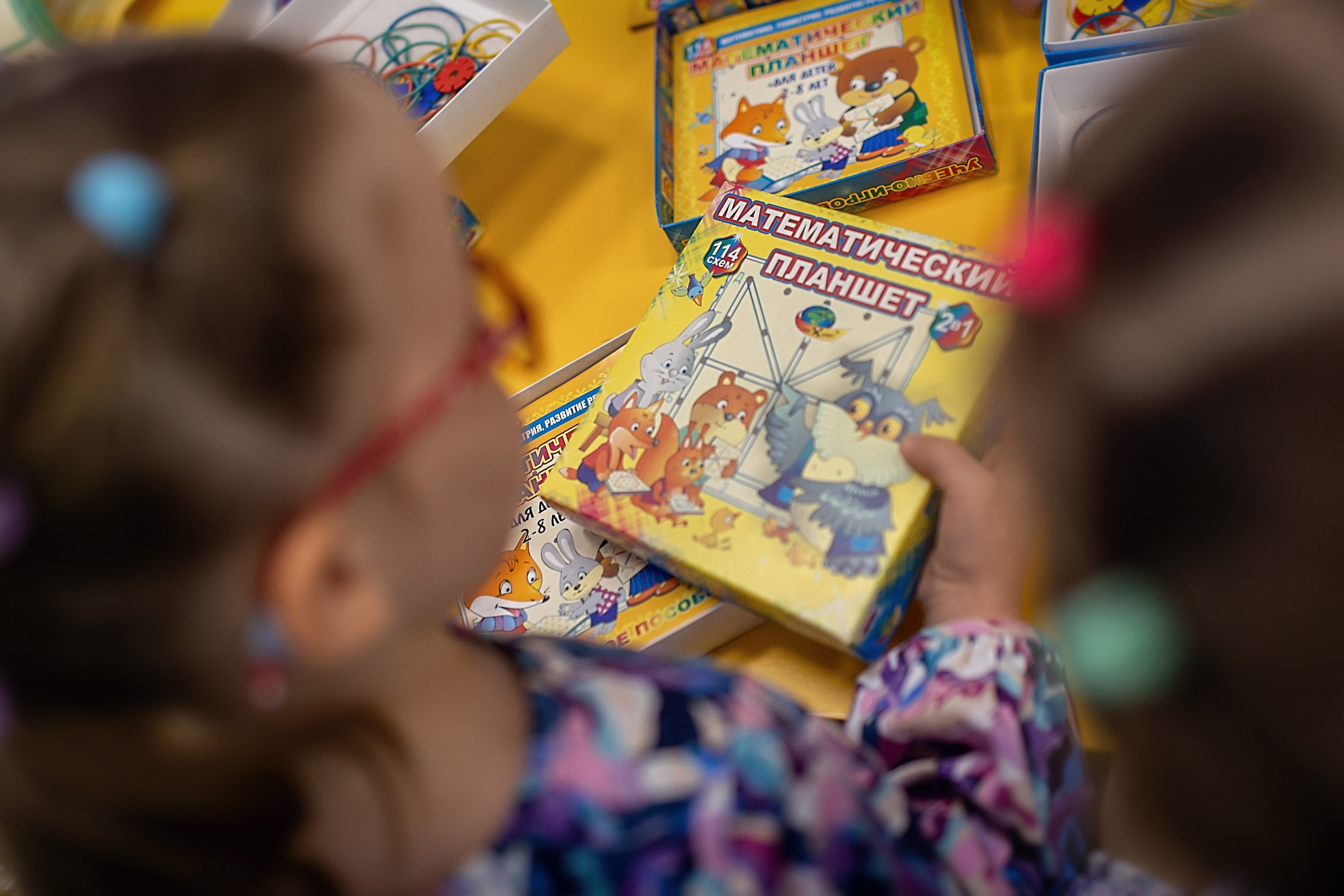 День в саду_Зима_2023 год. Семейный фотограф в Санкт-Петербурге