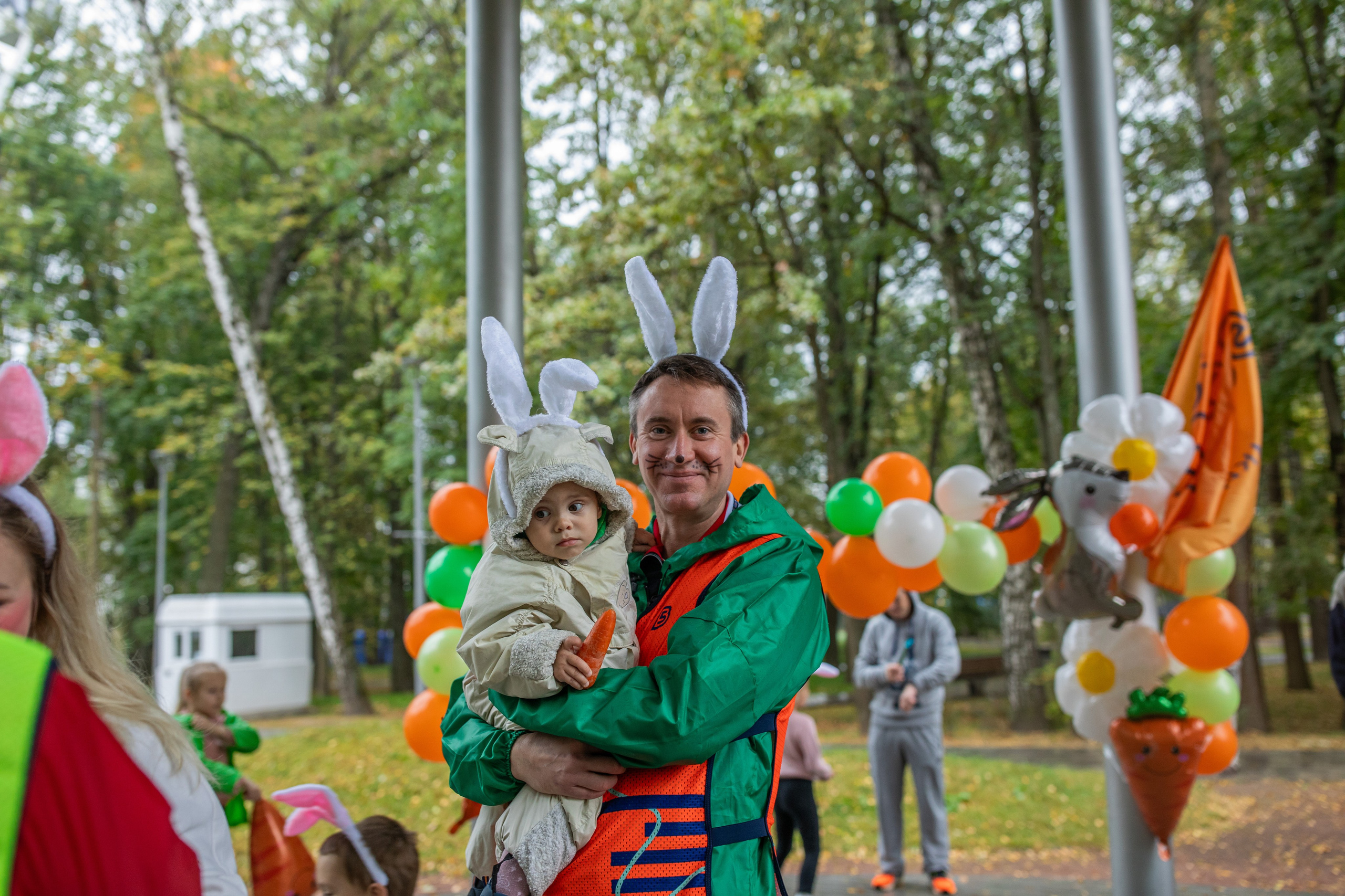 7 лет забегам 5 вёрст Химки 28.09.24. Фотограф Сергей Ловкий