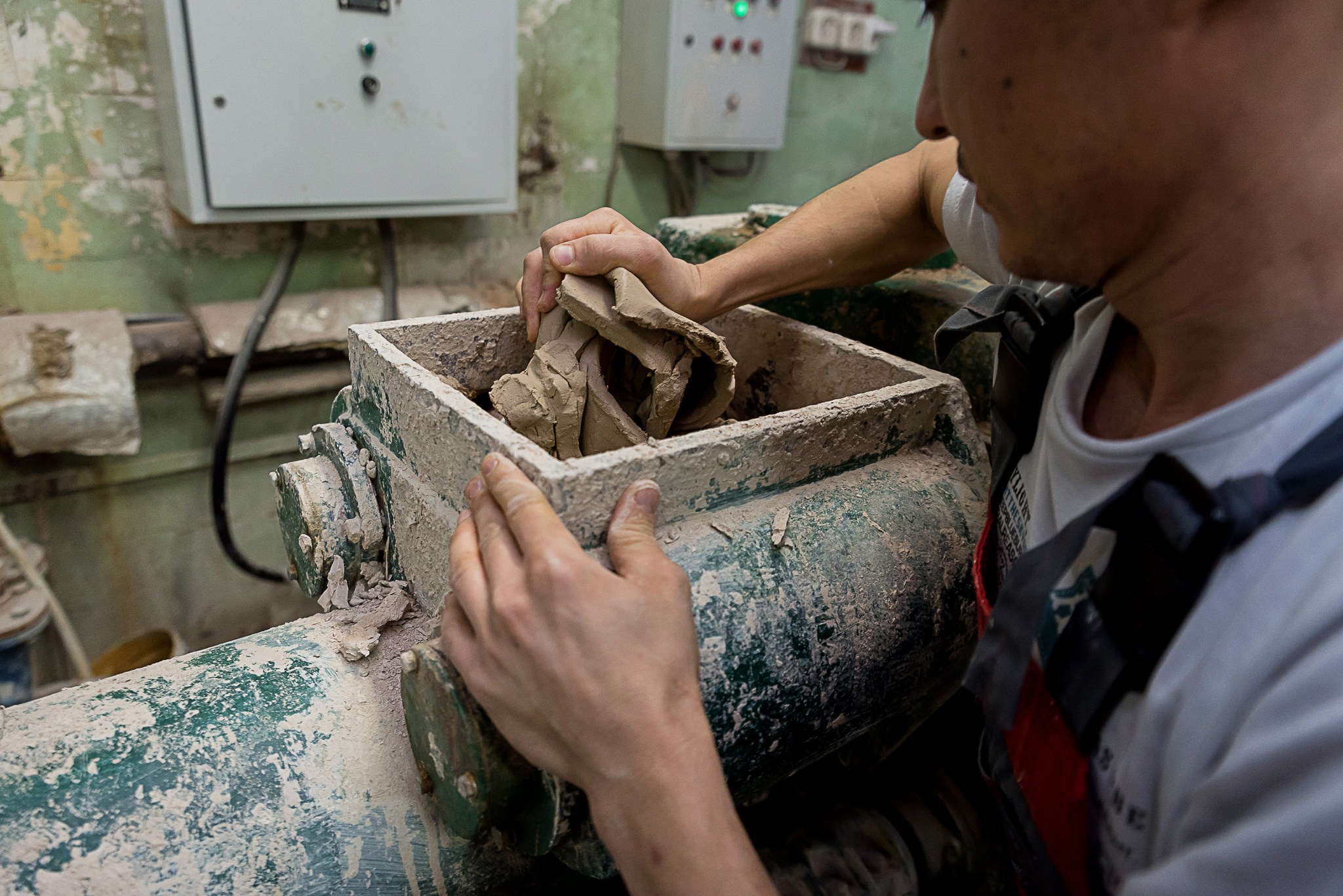 Экскурсия в цех по производству керамики. Свадебный и семейный фотограф из Санкт-Петербурга Климов Анатолий