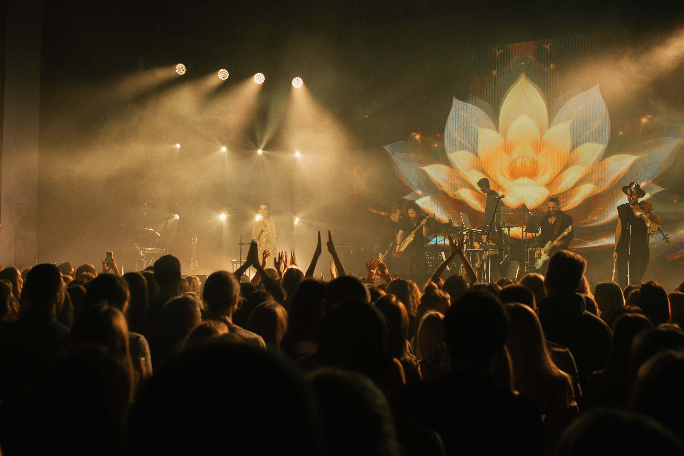 Концерт Sati Ethnica в Конгресс-холле 2022 год. Фотограф в Челябинске Ополихина Анна