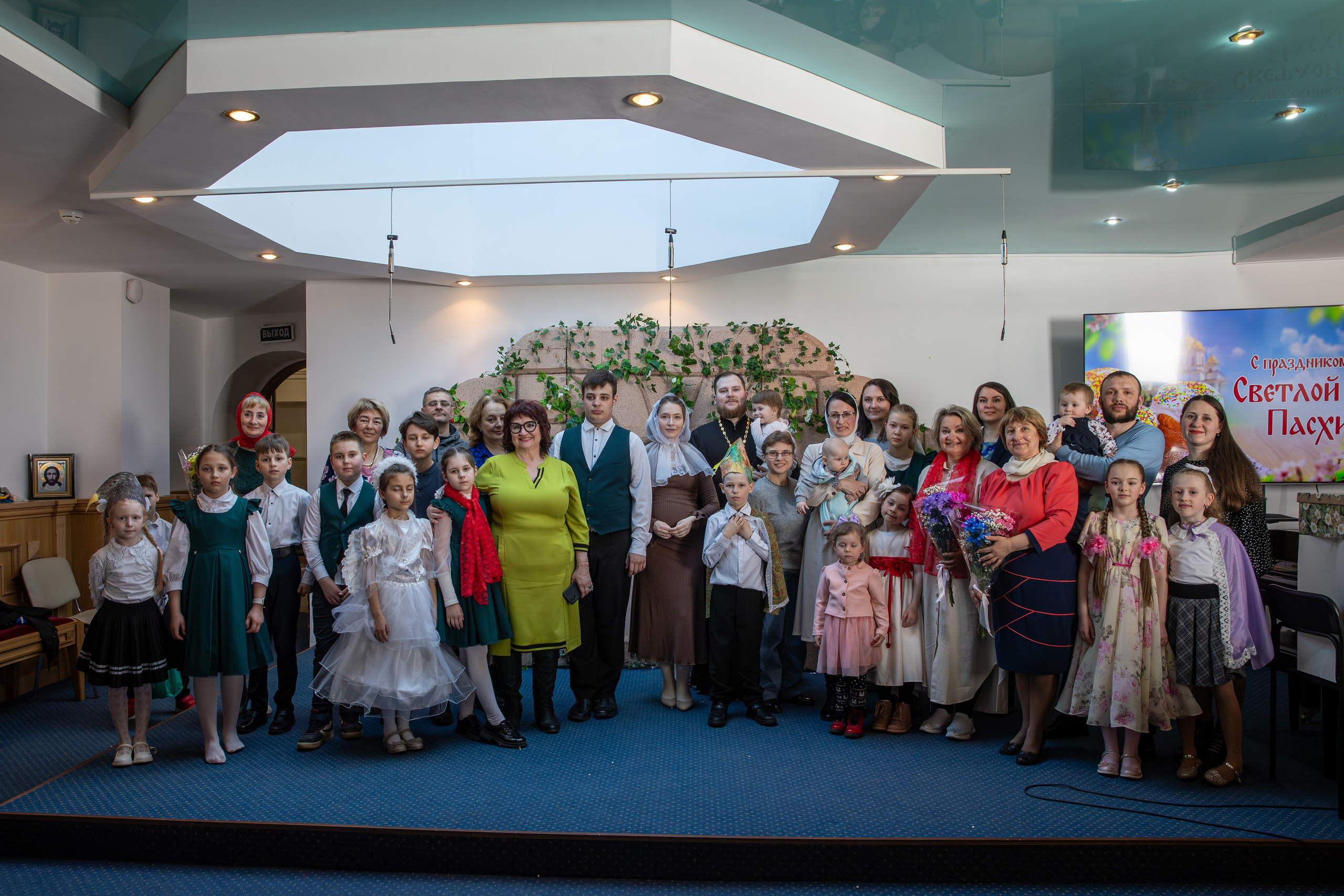 Пасхальный концерт Воскресная школа 2025. Фотограф Таинств Крещение и Венчания г. Магадан Власова Ульяна