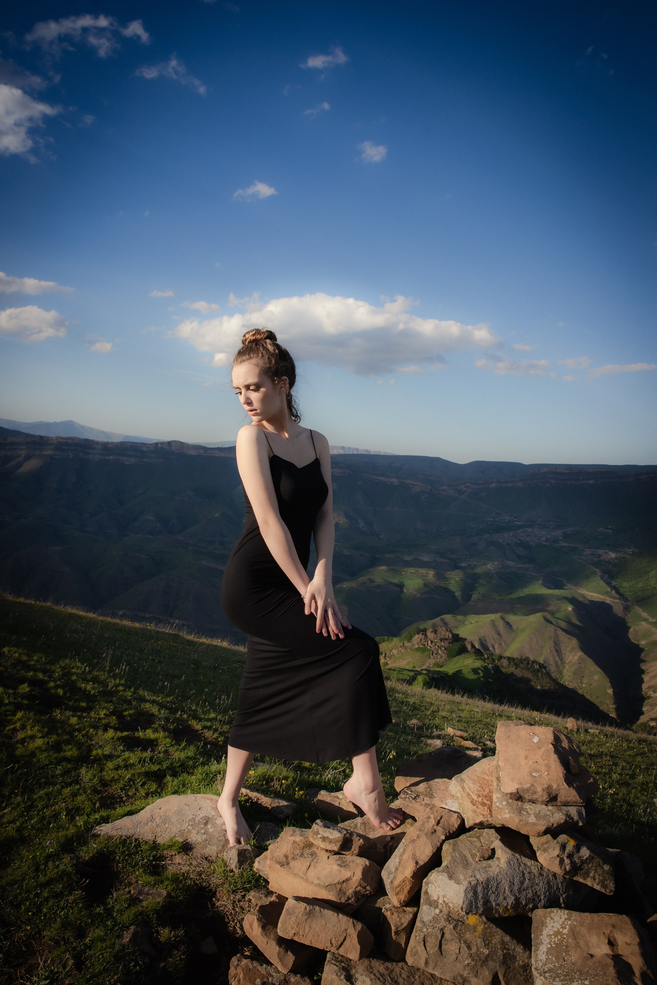 На вершине горы на 4.5. км выше к облакам. Фотограф Крещение Венчание Москва