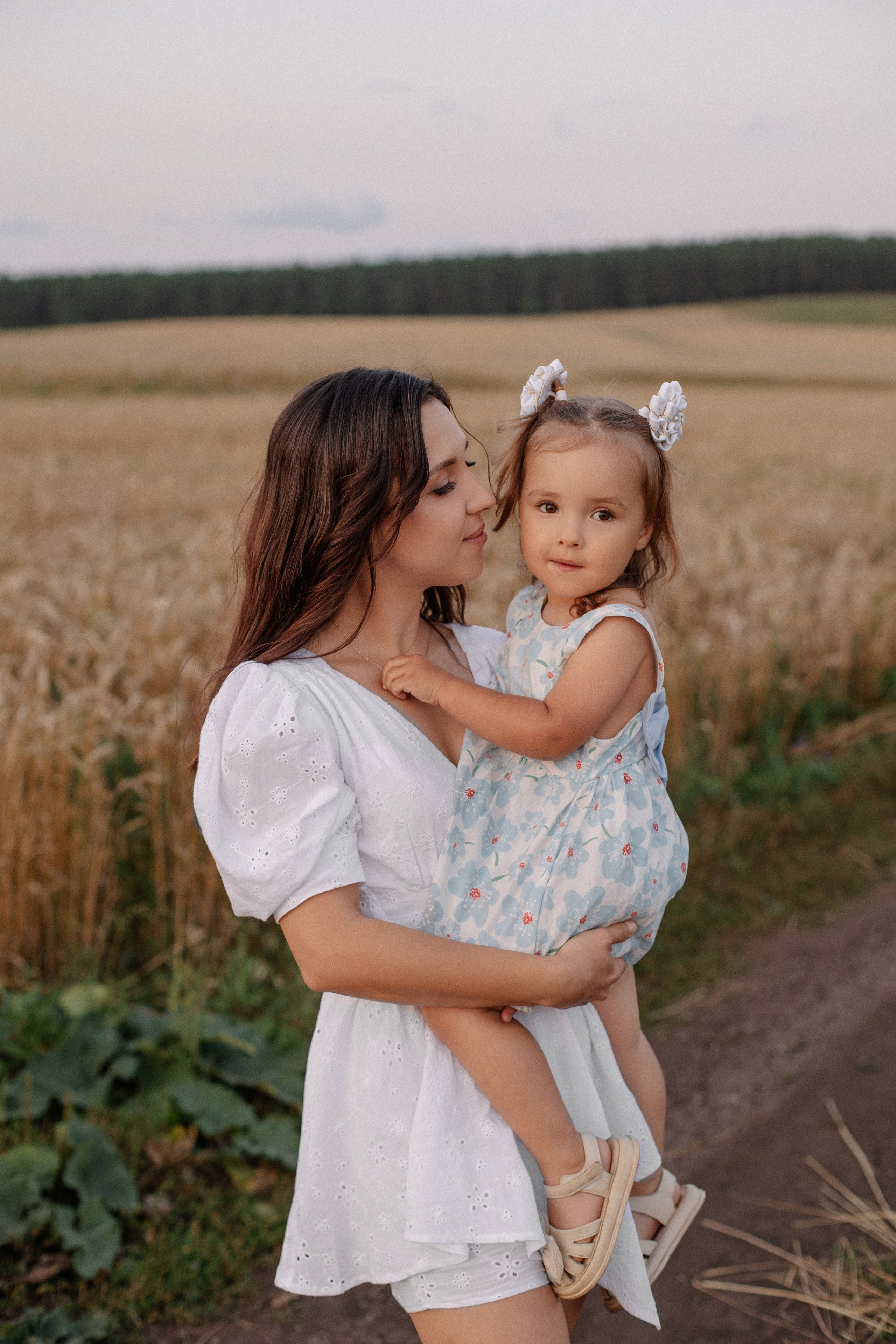 Артур и Диана с дочками. Свадебный и семейный фотограф в Нижнекамске, Набережных Челнах