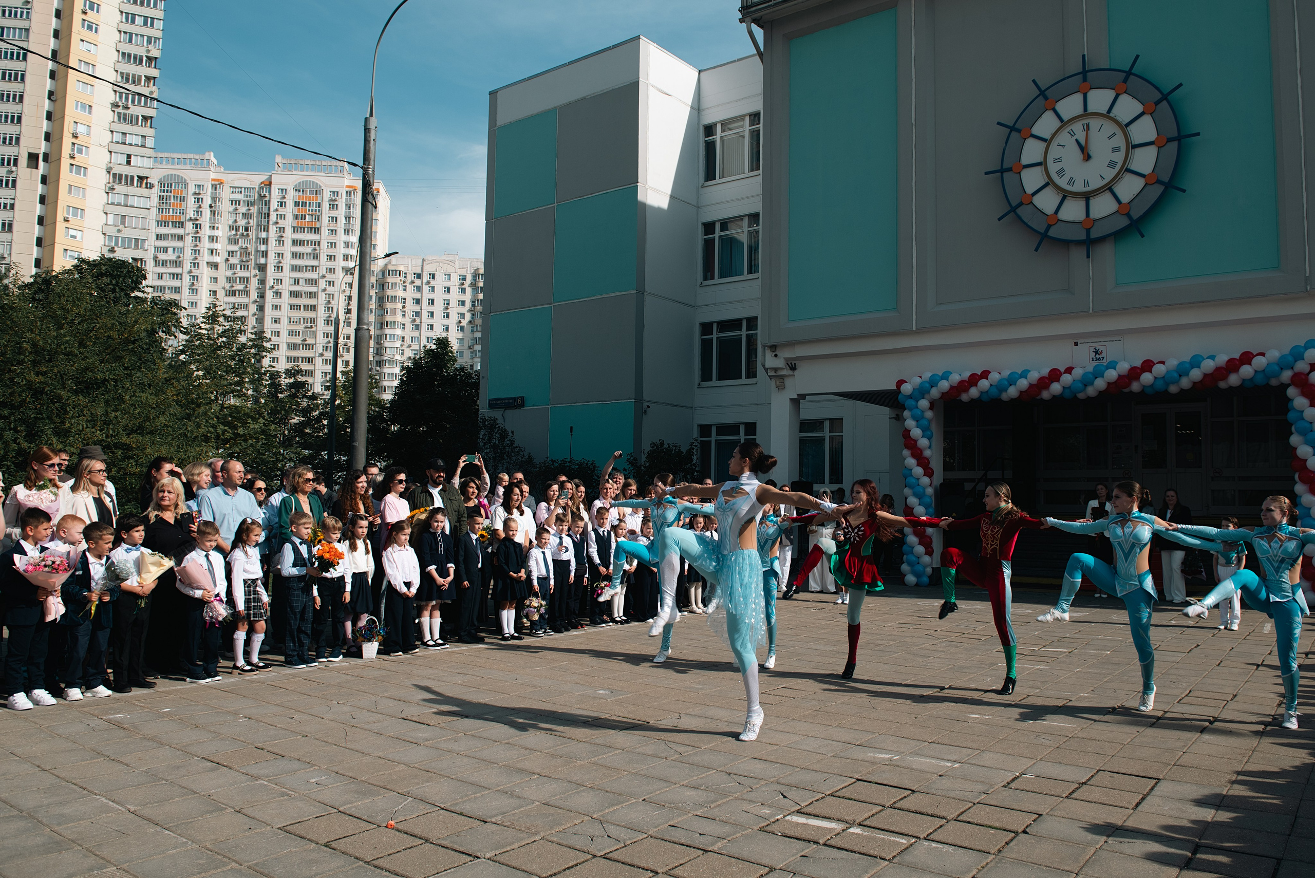 1 сентября 2026. Фотограф, визажист. Москва