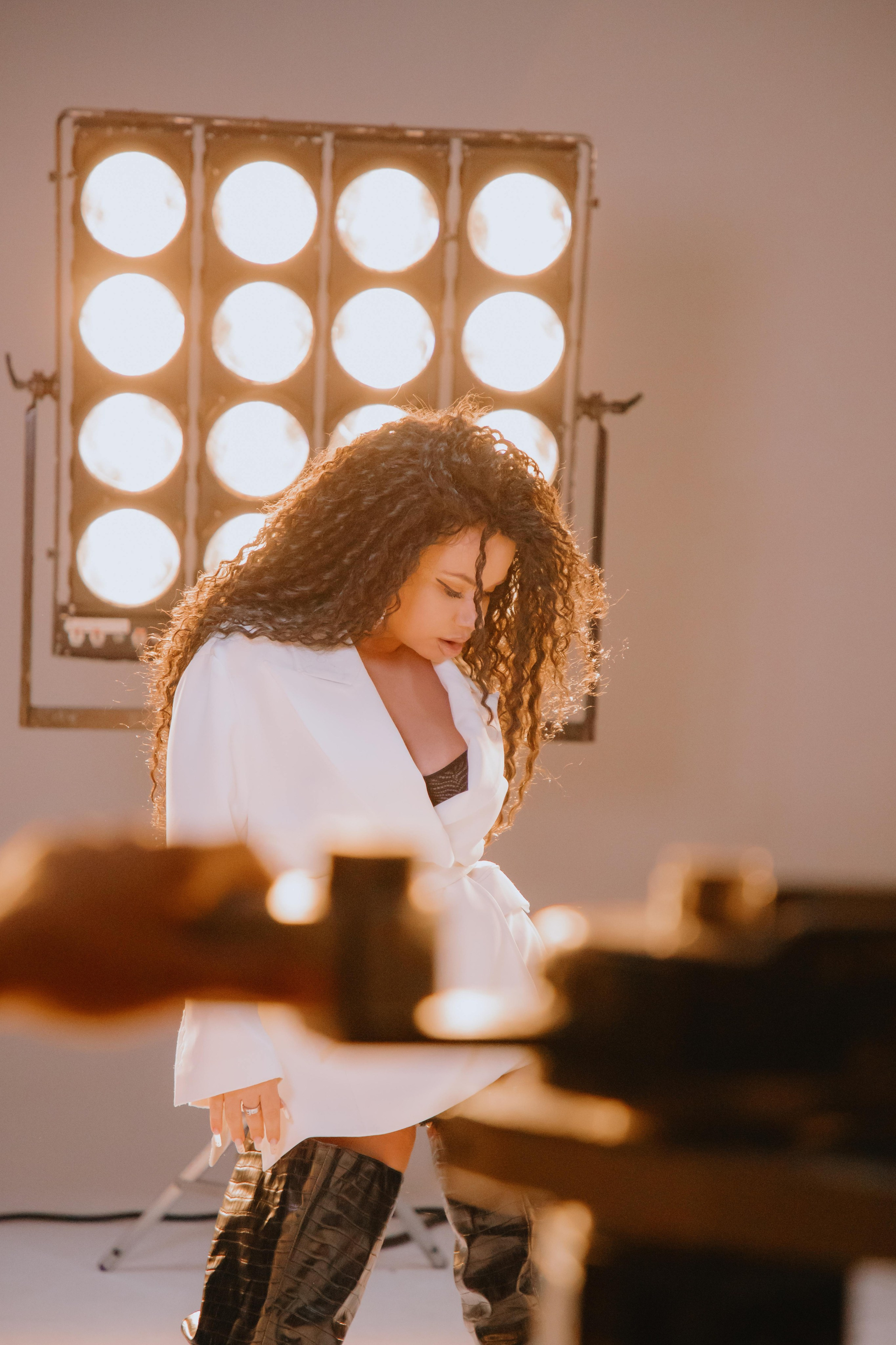 Съемка клипа Юлианны Карауловой и Бьянки. Фотограф в Москве и Санкт-Петербурге Дарина