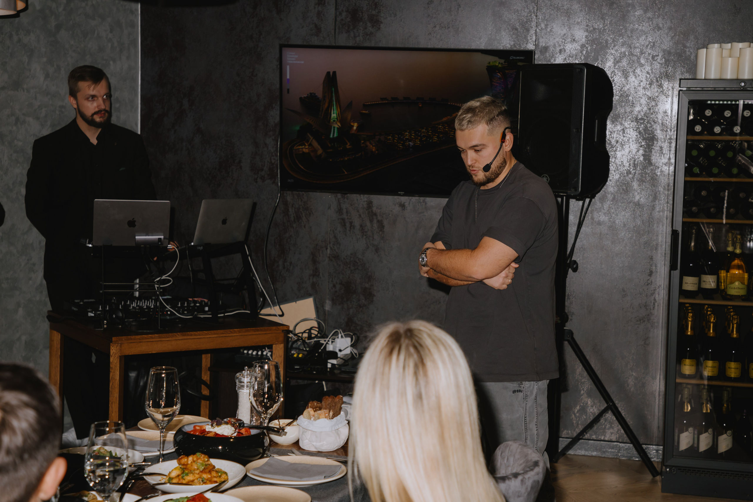Бизнес завтрак на 89 этаже. Фотограф в Москве и Санкт-Петербурге Дарина
