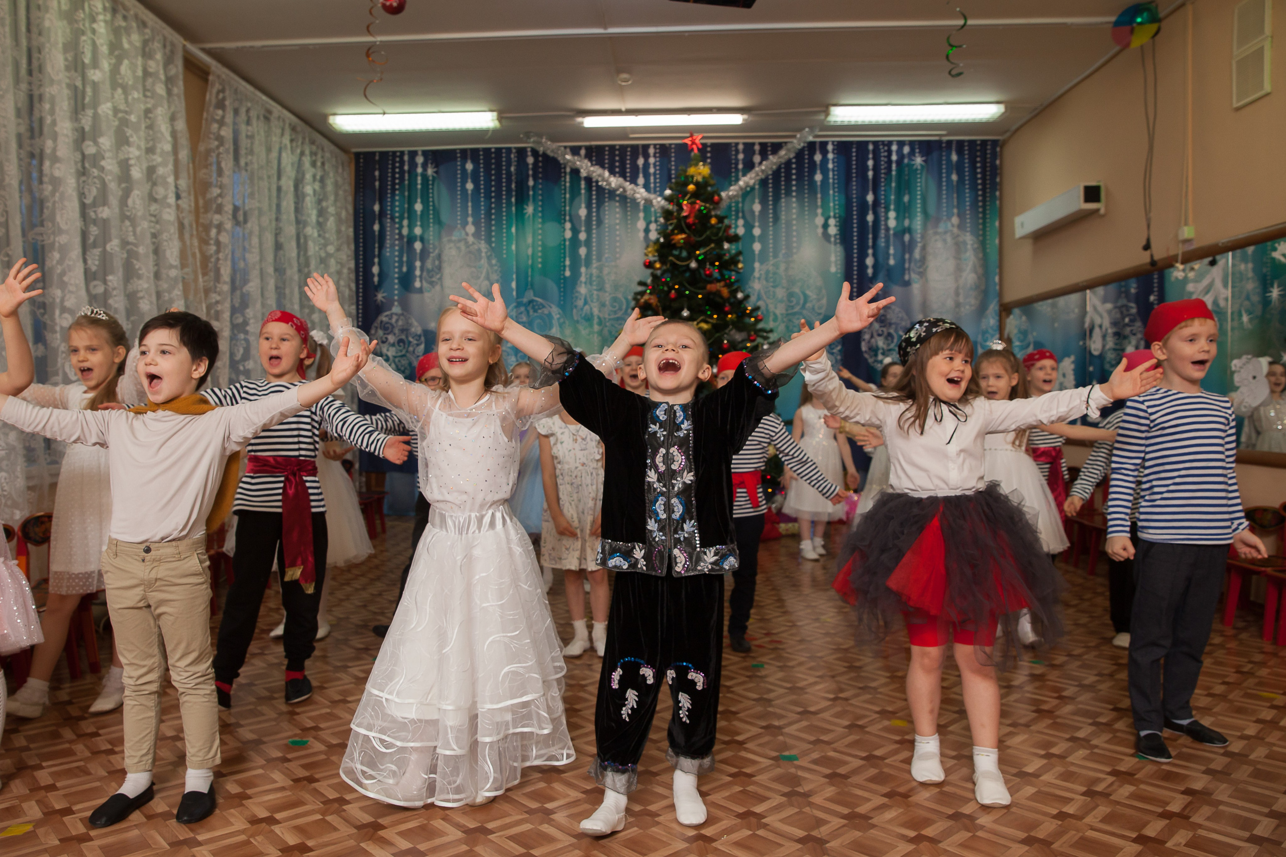 Новый Год 1508. Выпускные альбомы Москва. Фотограф Шукурова Кристина