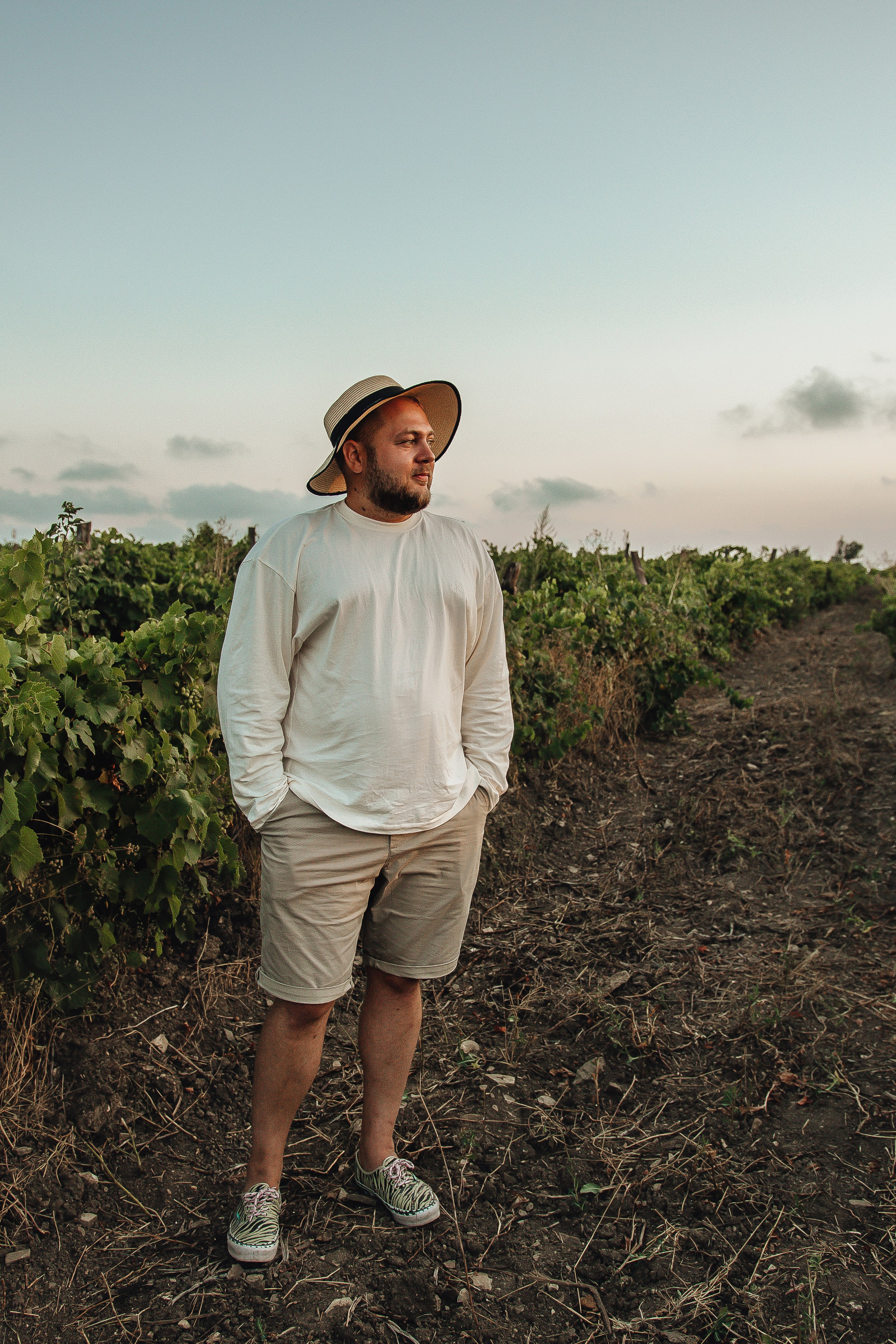 Антон и Мария — виноградная лоза Гай-Кодзора. Семейный фотограф Новороссийск, Анапа, Геленджик — Юлия Давыдова