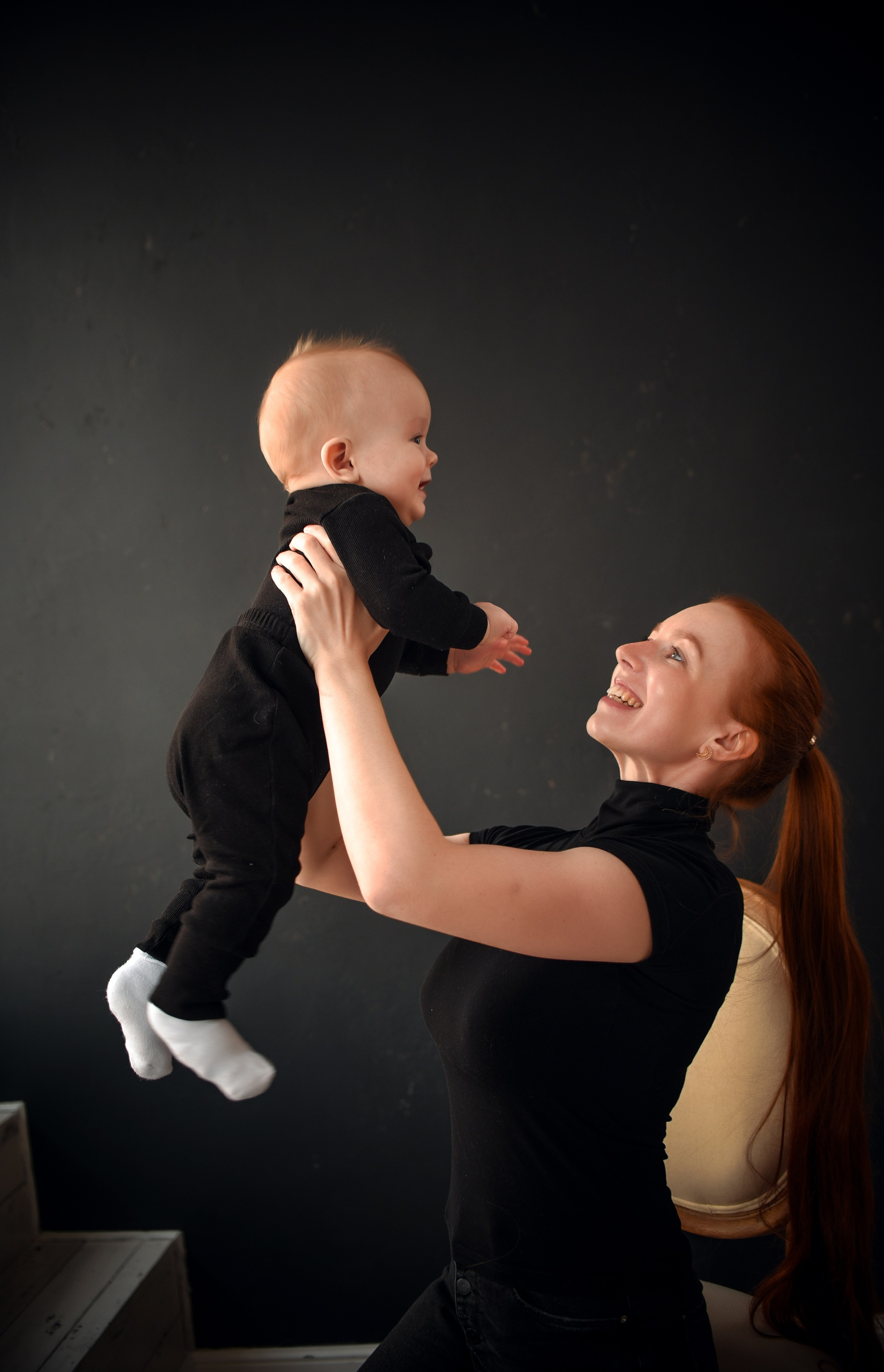 Семейная студийная фотосессия 3. Свадебный, семейный, детский, контент фотограф в Омске Максим Ильин
