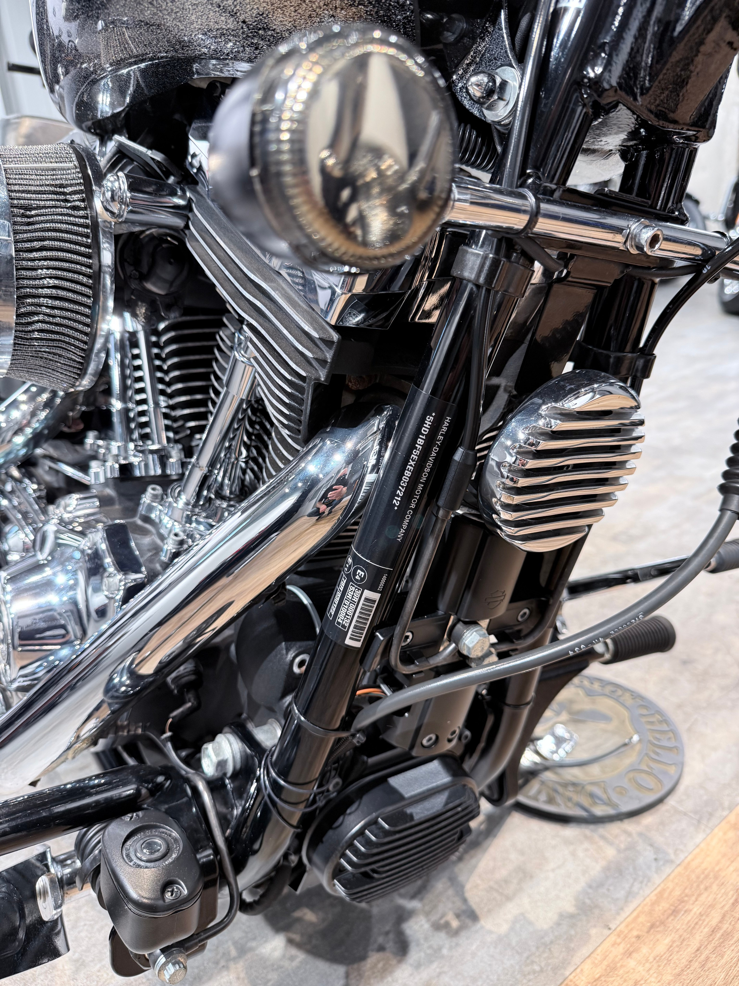 Купить Harley-Davidson Breakout ABS Hard Candy Custom (Softail/Dyna) — подробнее на сайте. Hello Davidson, Москва. Только хорошие мотоциклы…