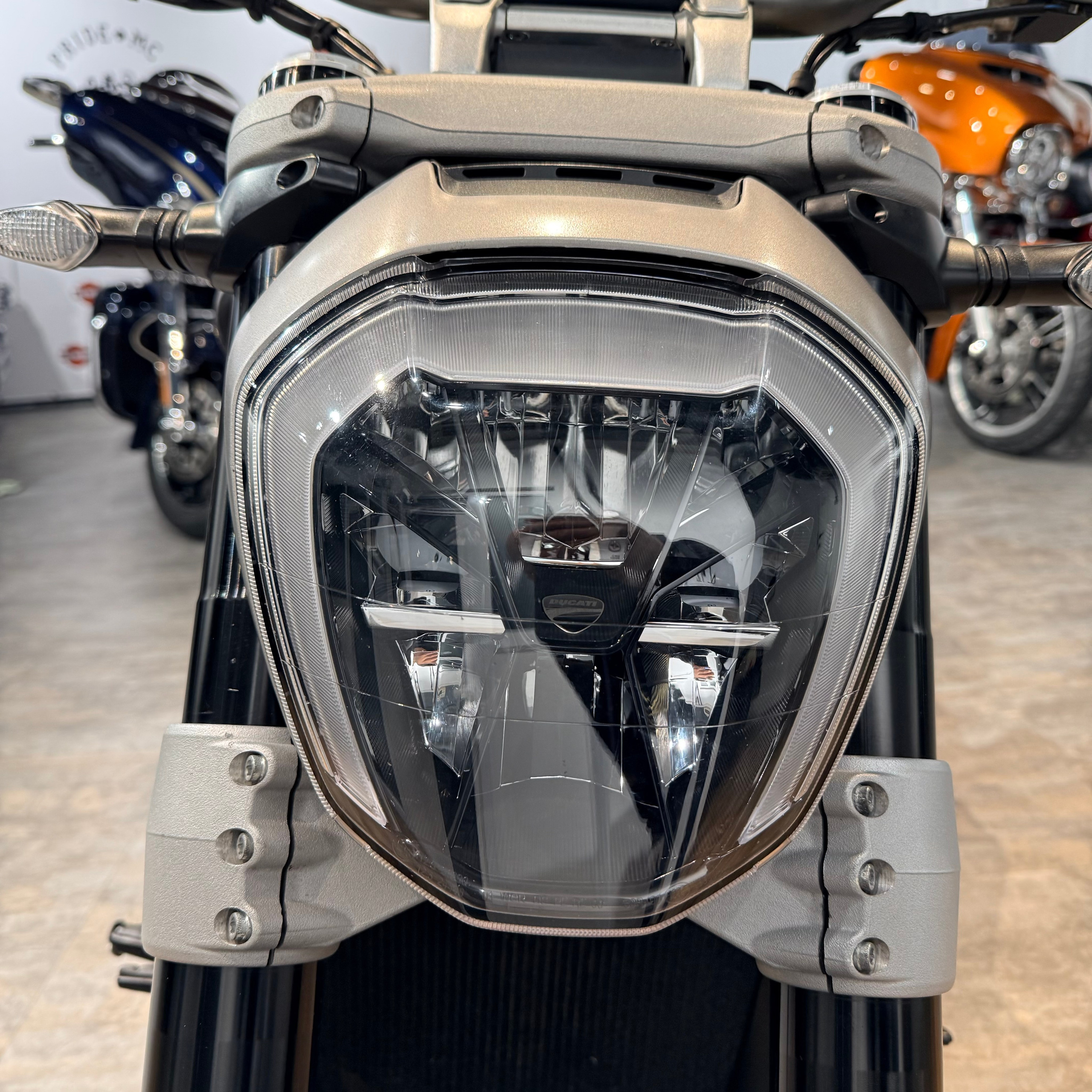 2018 ducati xDiavel Black Denim (VIN *ZDM*6129). Hello Davidson, Москва. Только хорошие мотоциклы…