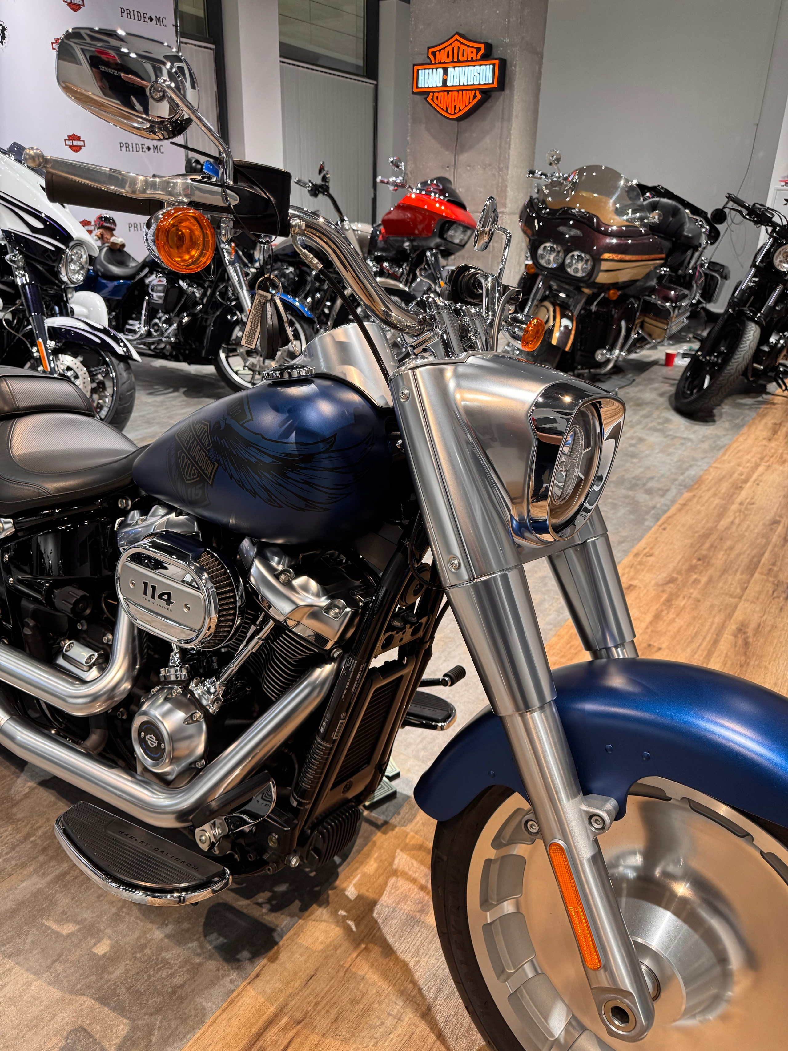 Harley Davidson Sportster 114 FAT BOY — купить мотоцикл. Hello Davidson, Москва. Только хорошие мотоциклы…