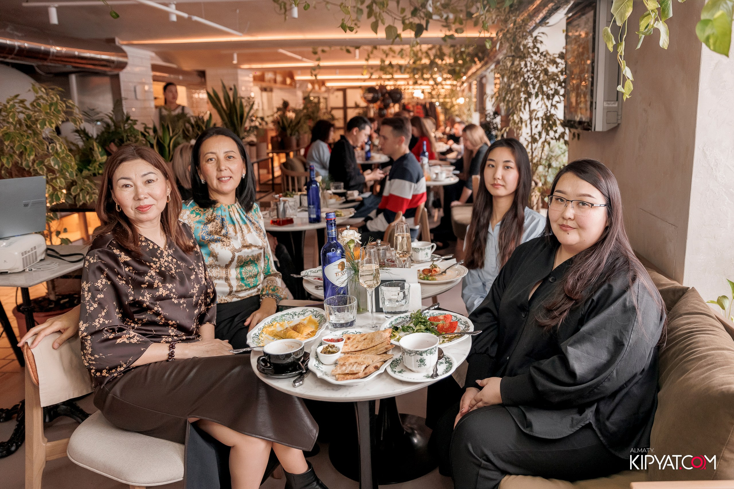 БИЗНЕС-ЗАВТРАК ASAPGROUP. КИПЯТКОМ АЛМАТЫ! Фотосъемка мероприятий в Алматы