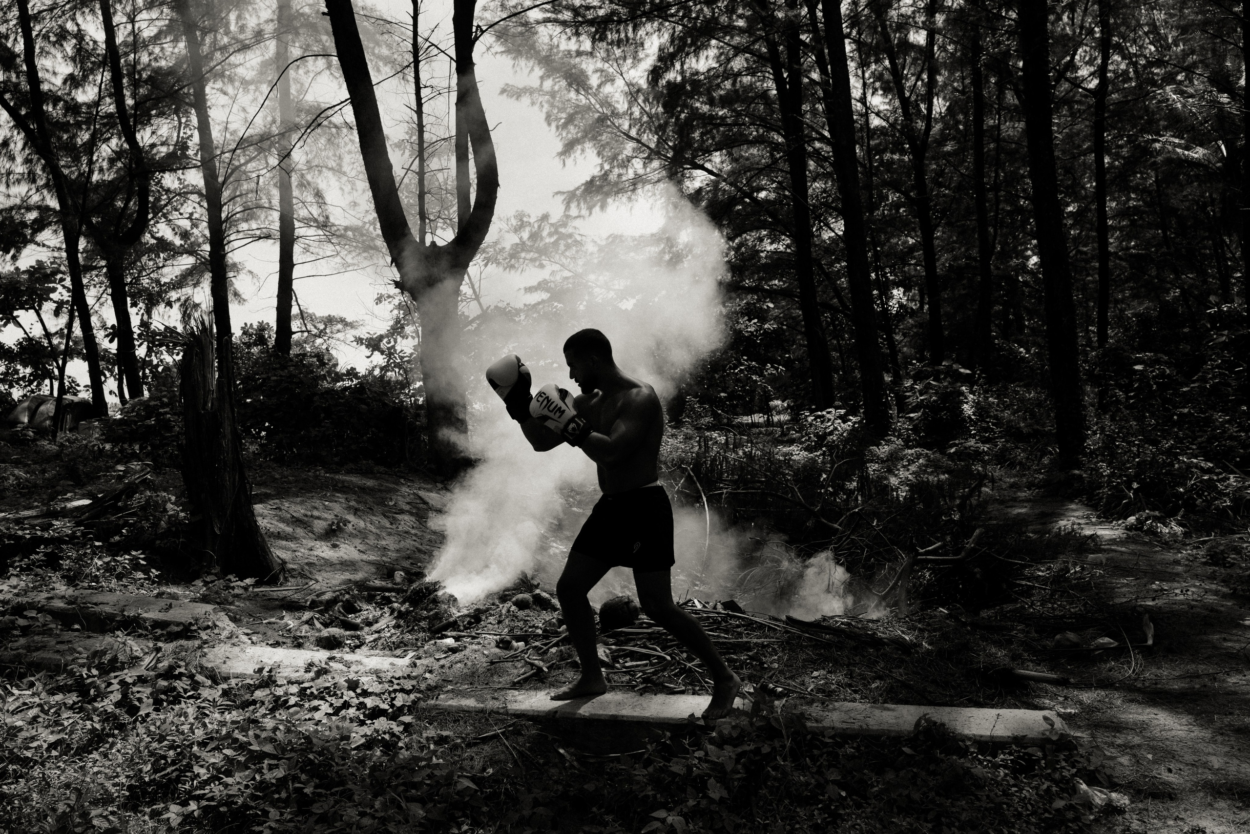 I am Diana, a portrait photographer. I take pictures around the world