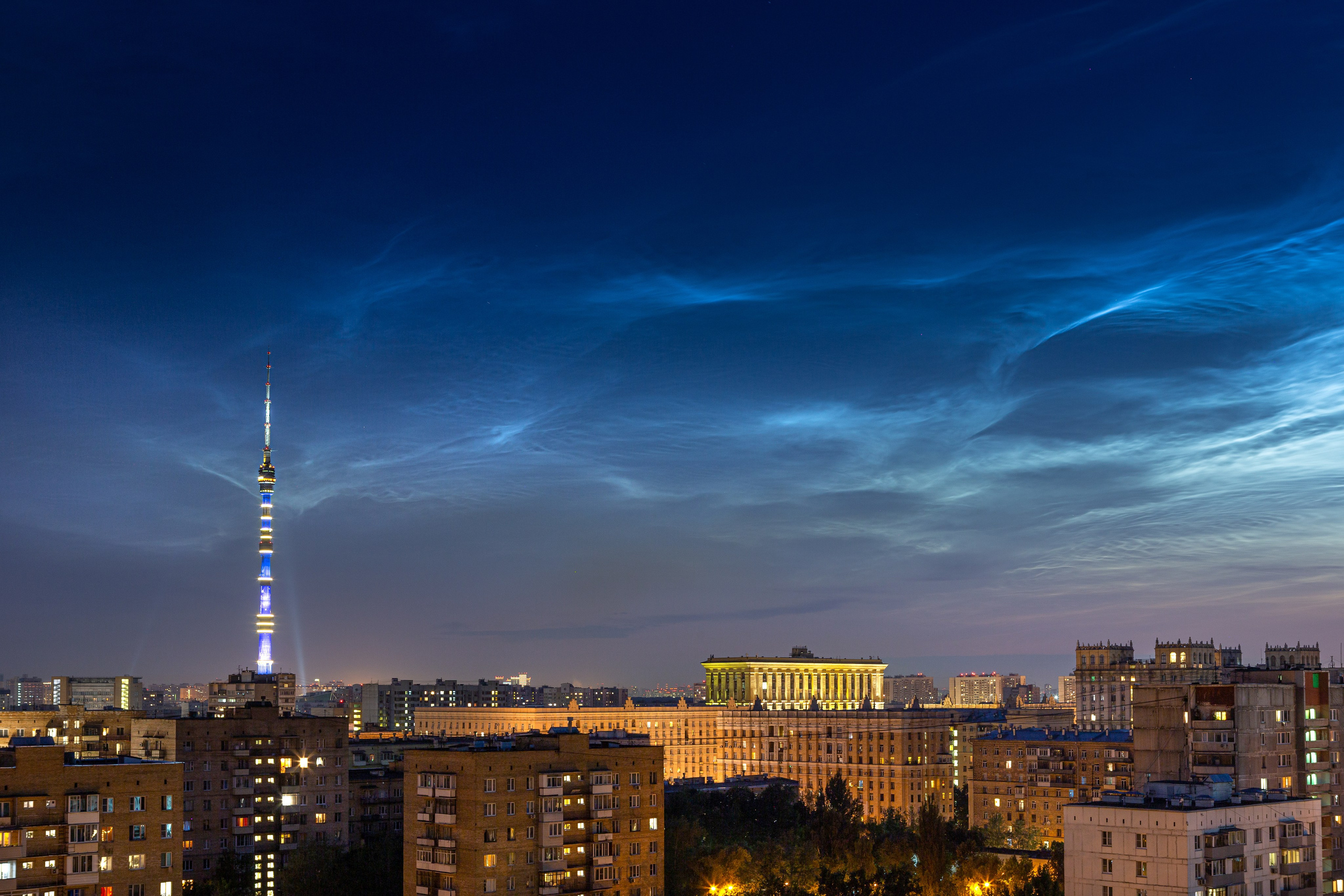 Рекламный, предметный, репортажный, семейный фотограф и художник в Москве