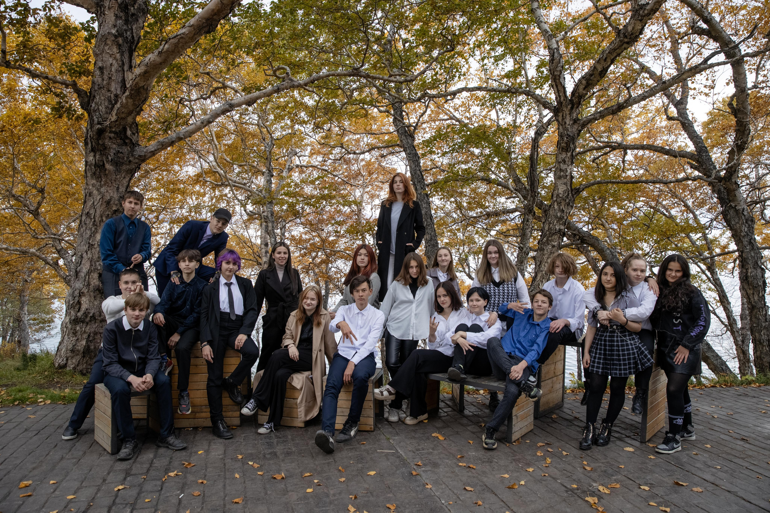 Осенняя сьемка в центре. Старшие классы. Авето фото. Выпускные альбомы Камчатка