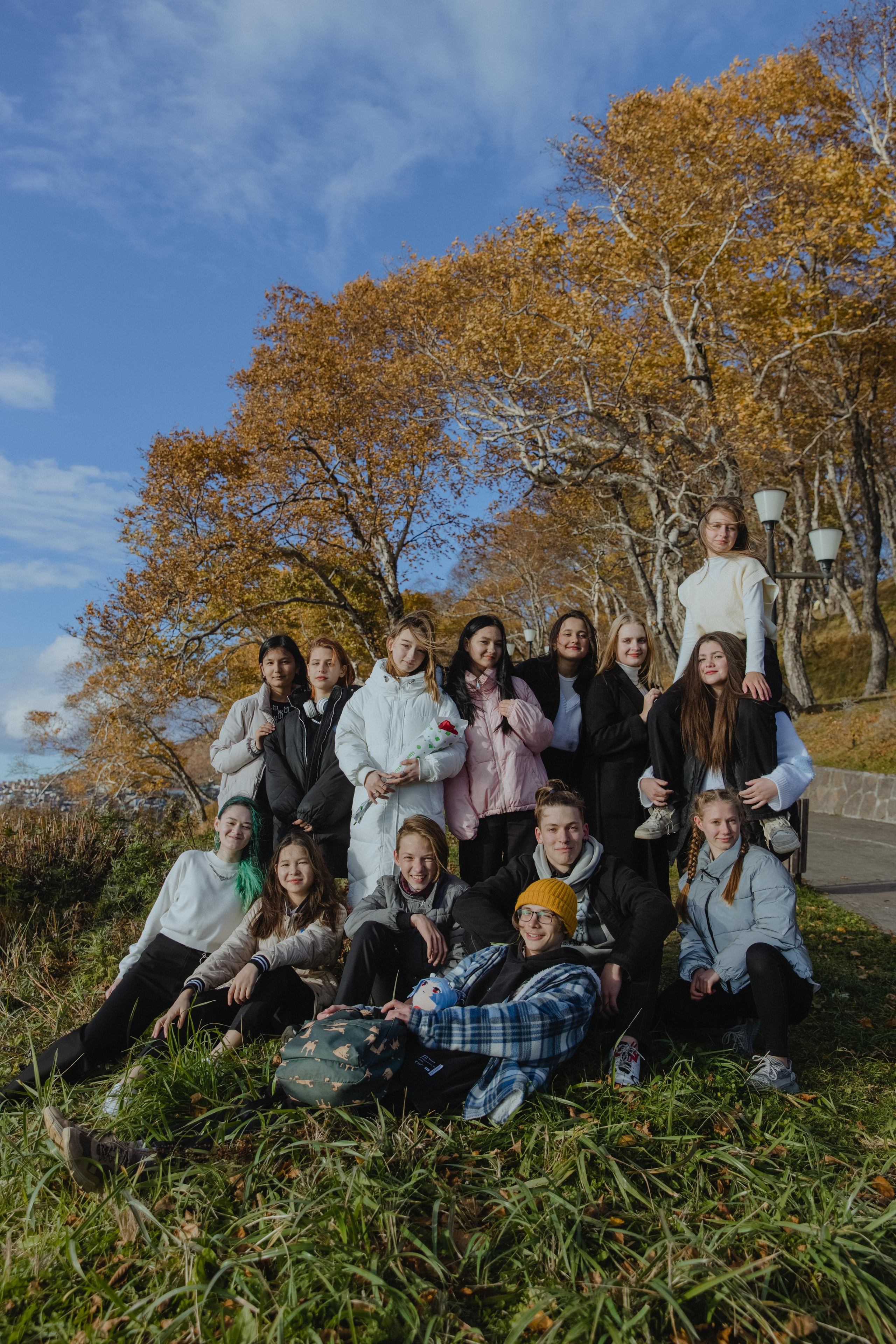 Осенняя сьемка в центре. Старшие классы. Авето фото. Выпускные альбомы Камчатка