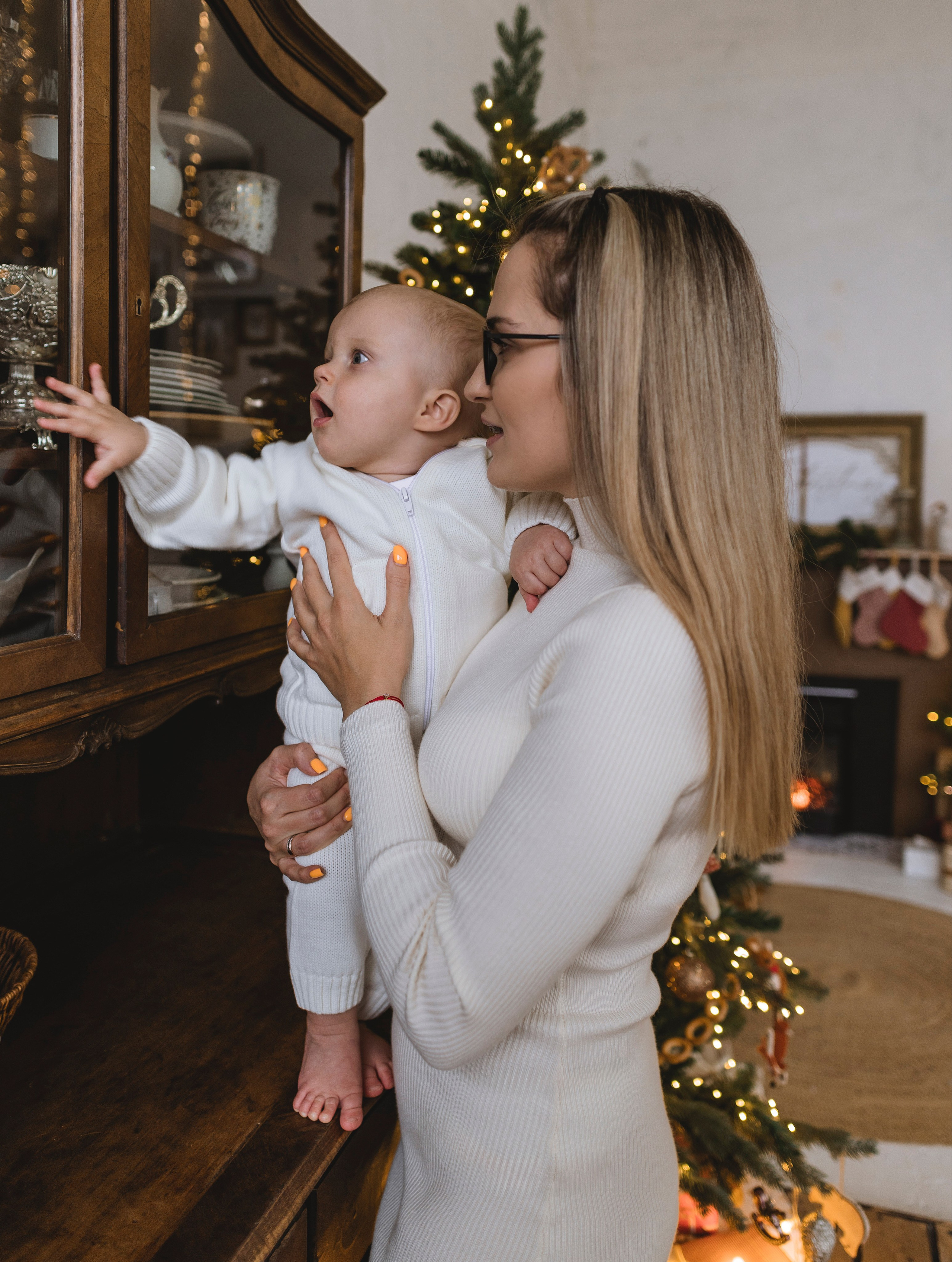 Марку годик. Женский и предметный фотограф