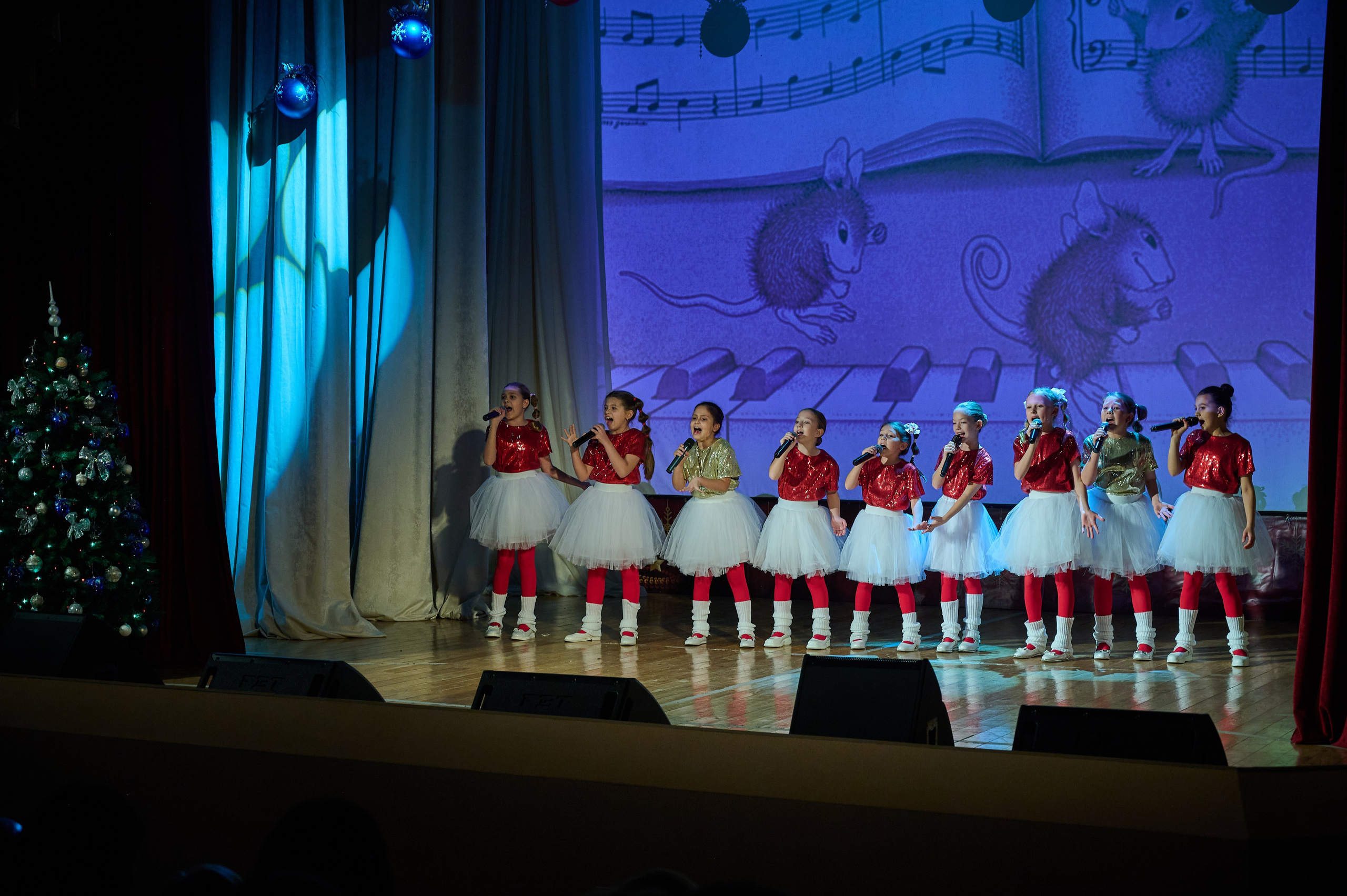 Концерт НГ В ДК. Жизнь курорта Кабардинка в фотографиях