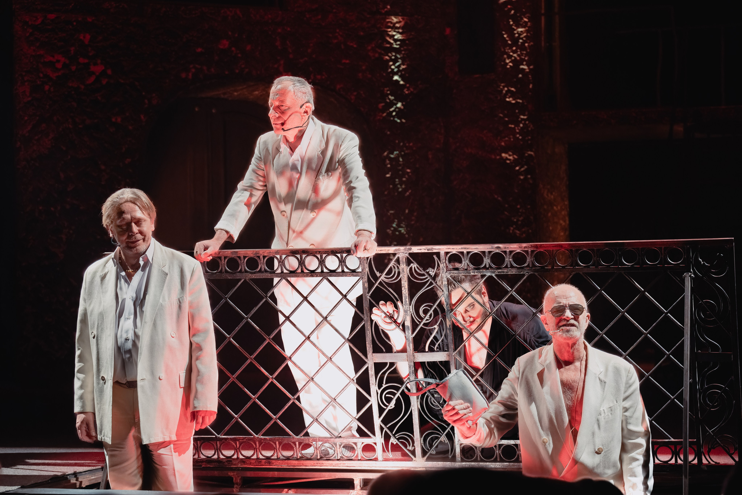 Театр Моссовета: Иисус Христос — Суперзвезда — 33 года на сцене. Сайт фотографа Сергея Абрамова