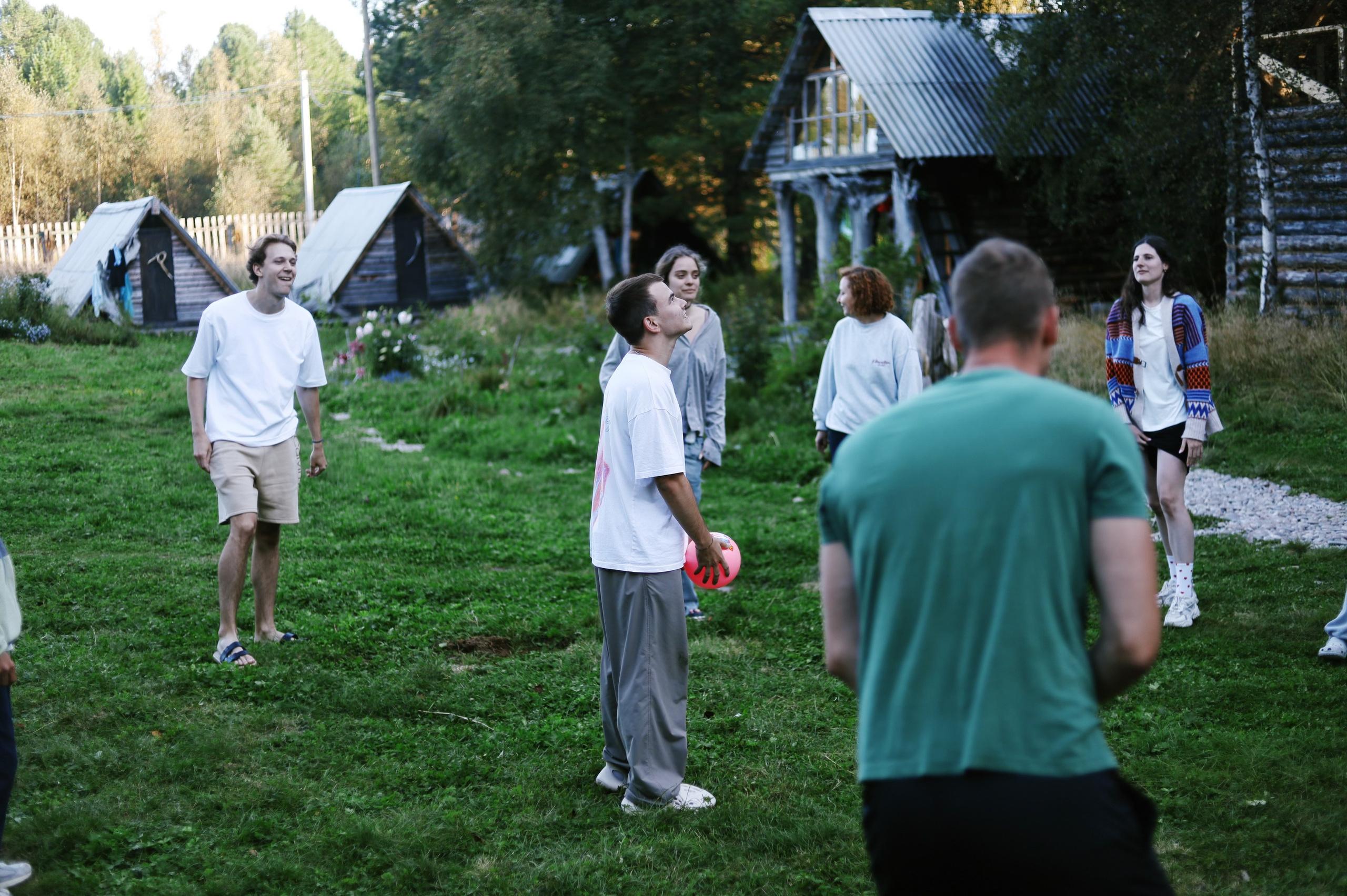 Лето 2024 / домики. 1642 — первый лагерь для взрослых на Байкале