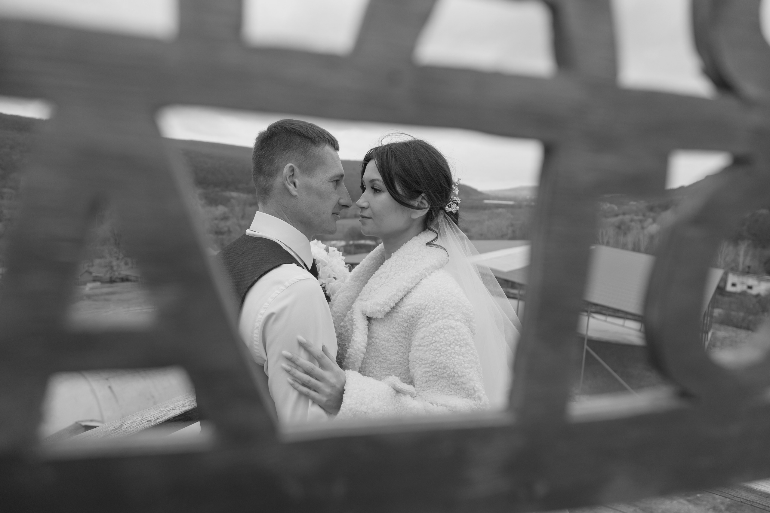 Свадебная съемка в Крыму. Свадебный фотограф в Симферополе (Крым) Валерия Воловидник