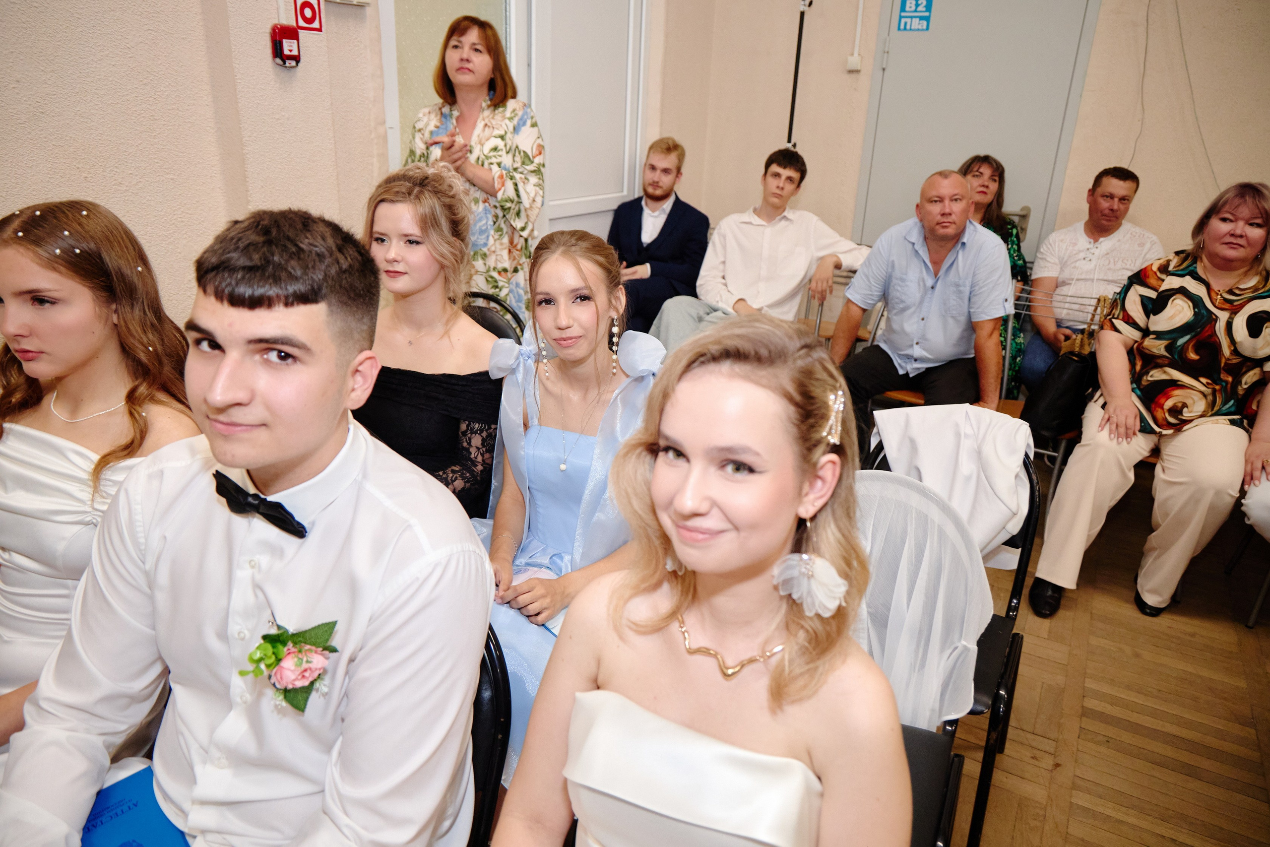 Выпускной 35 Сош. Фотограф Выпускные альбомы Таганрог Сергей Коробченко