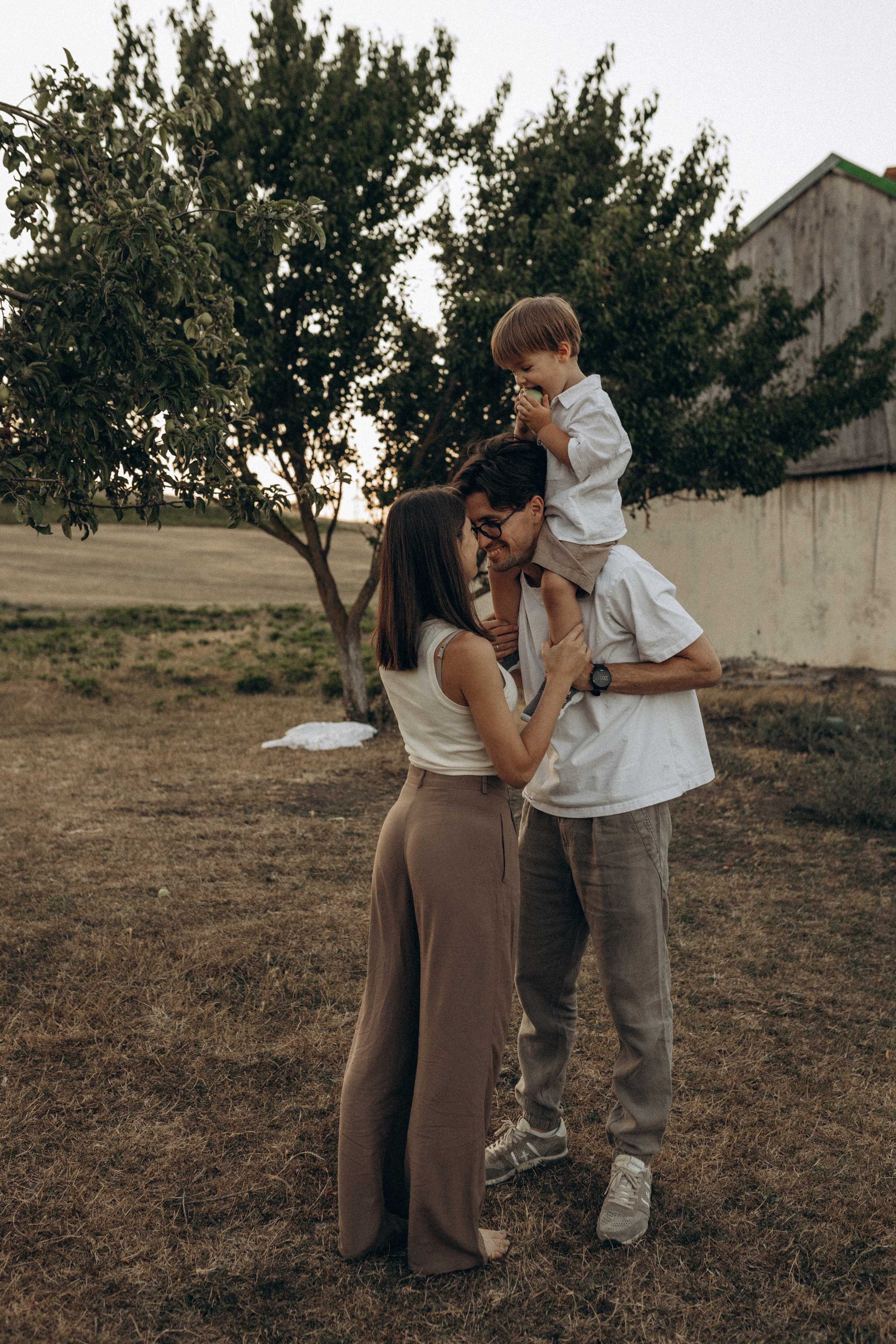 Миша Таня и Лев на ферме. Семейный фотограф в Новороссийске и Анапе Александра Яковлева