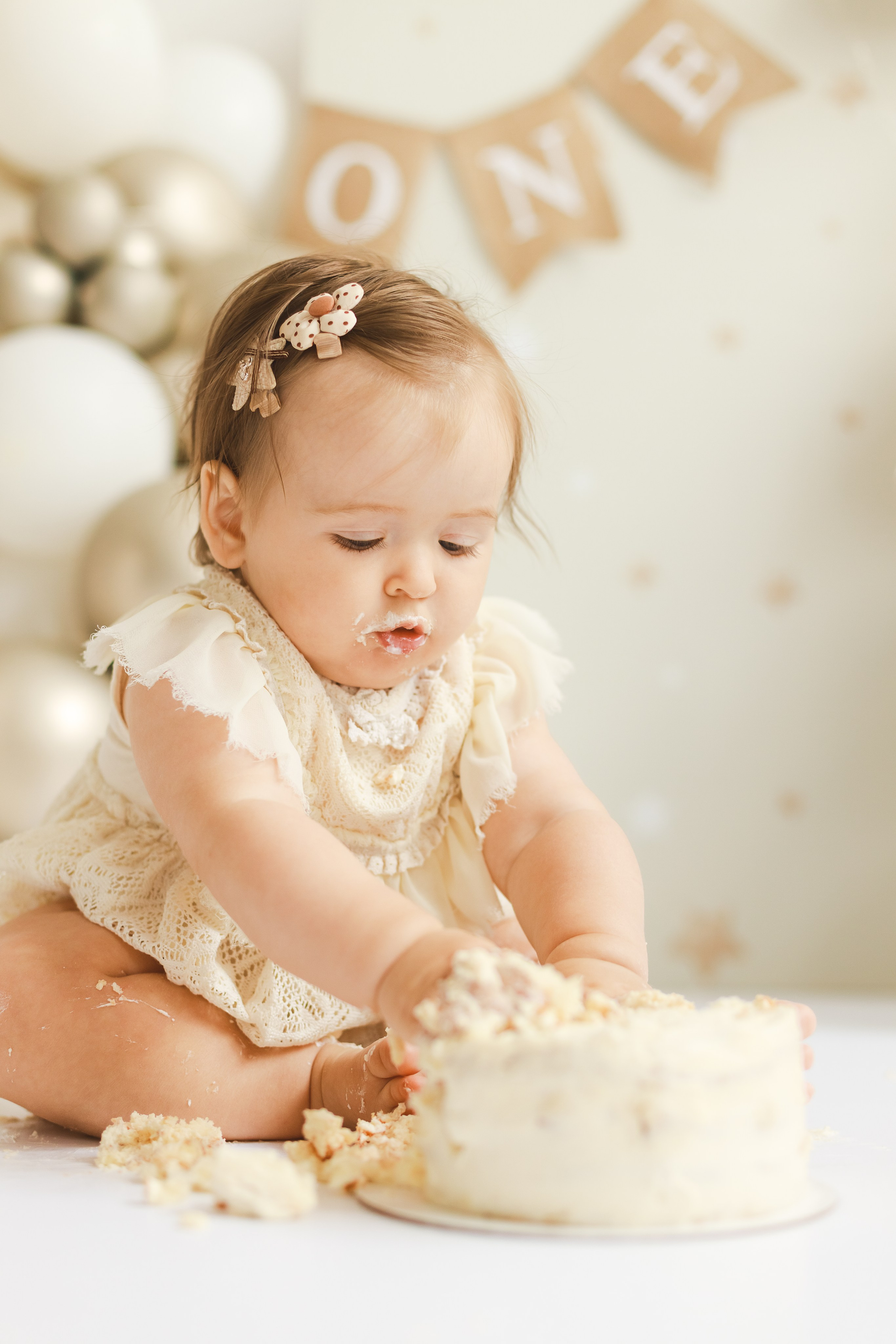 Анюта. Крушение торта. Детский и семейный фотограф в Краснодаре Альбина Морозова