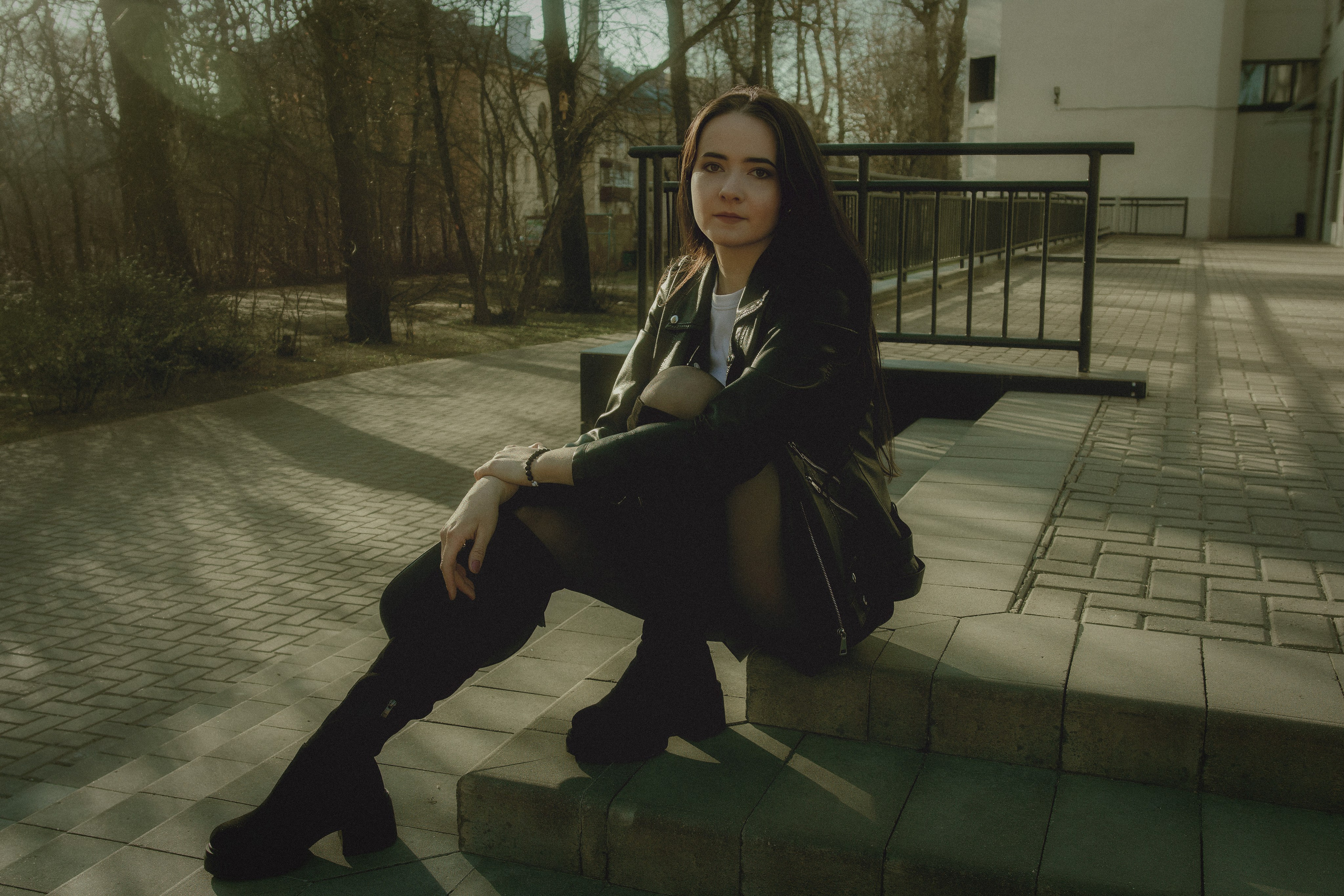 Солнечный Апрель