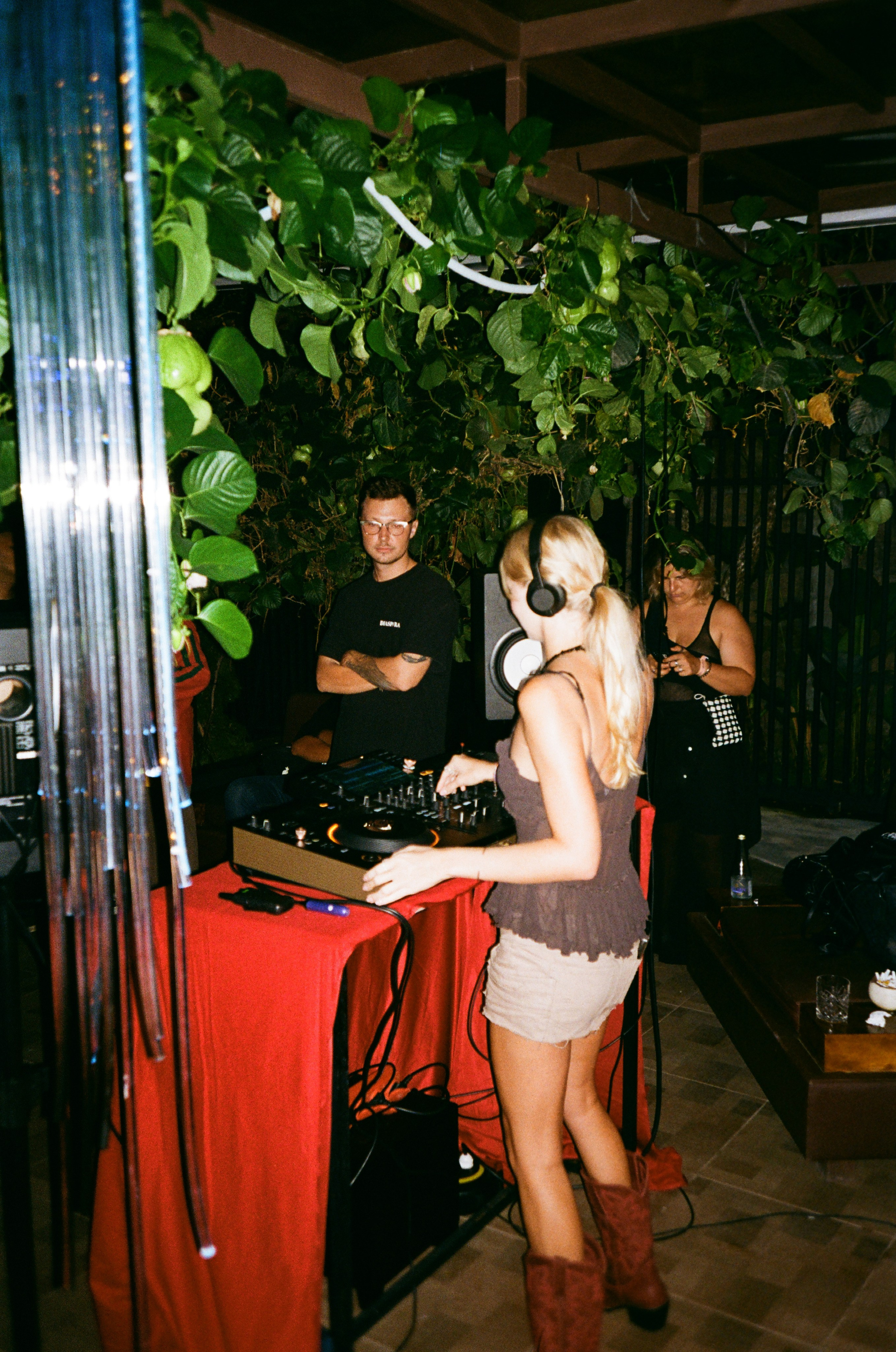 Radiocultura bali on film. Главная