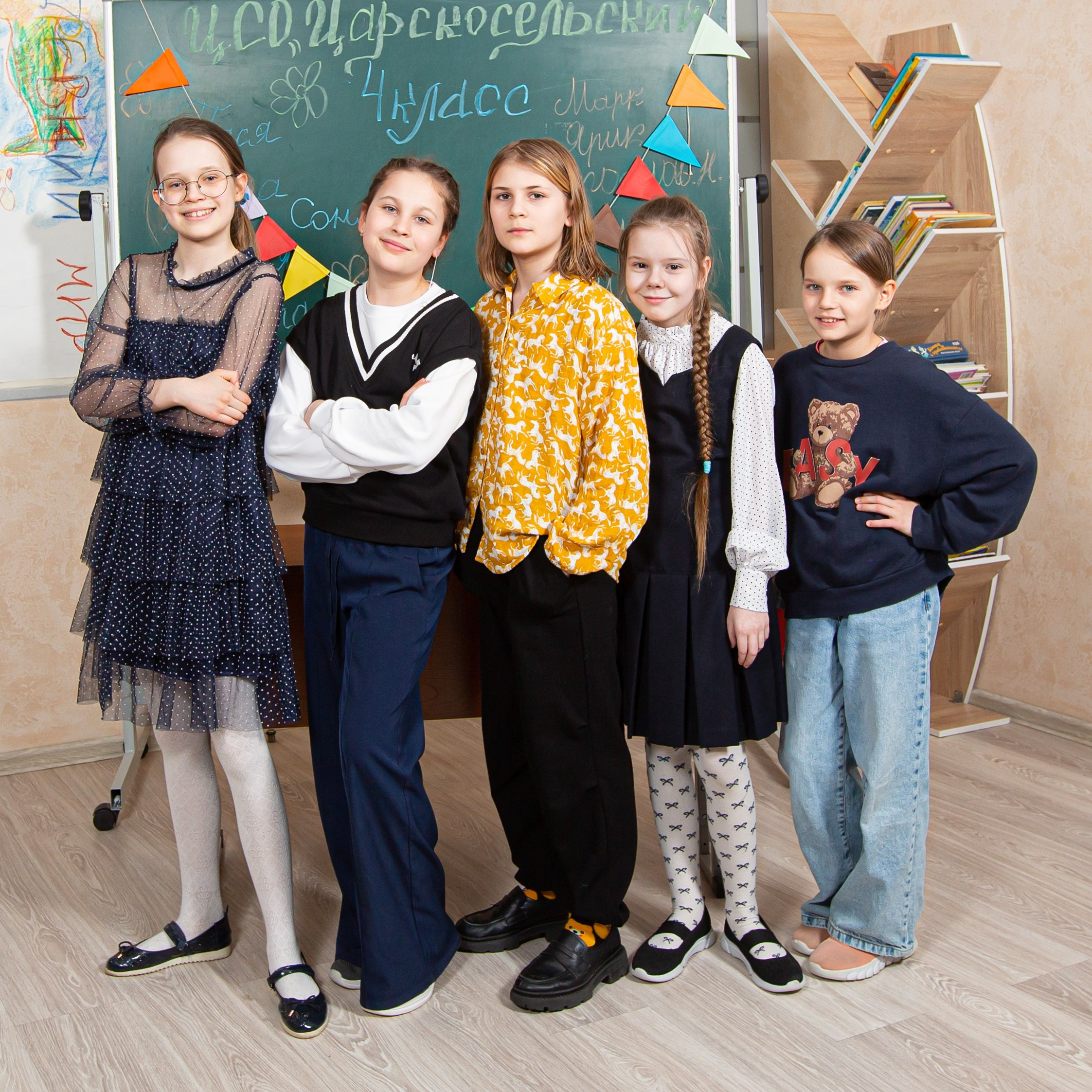 Фотосъёмка для выпускных альбомов из начальной школы. Свадебный, семейный, детский фотограф в Санкт-Петербурге