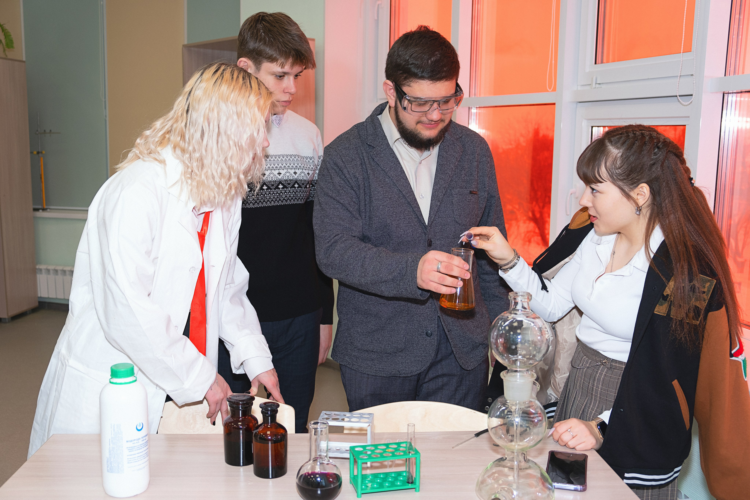 Выпускной альбом 2024. Фотограф и видеограф в Омск/Москва Сащенко Лера