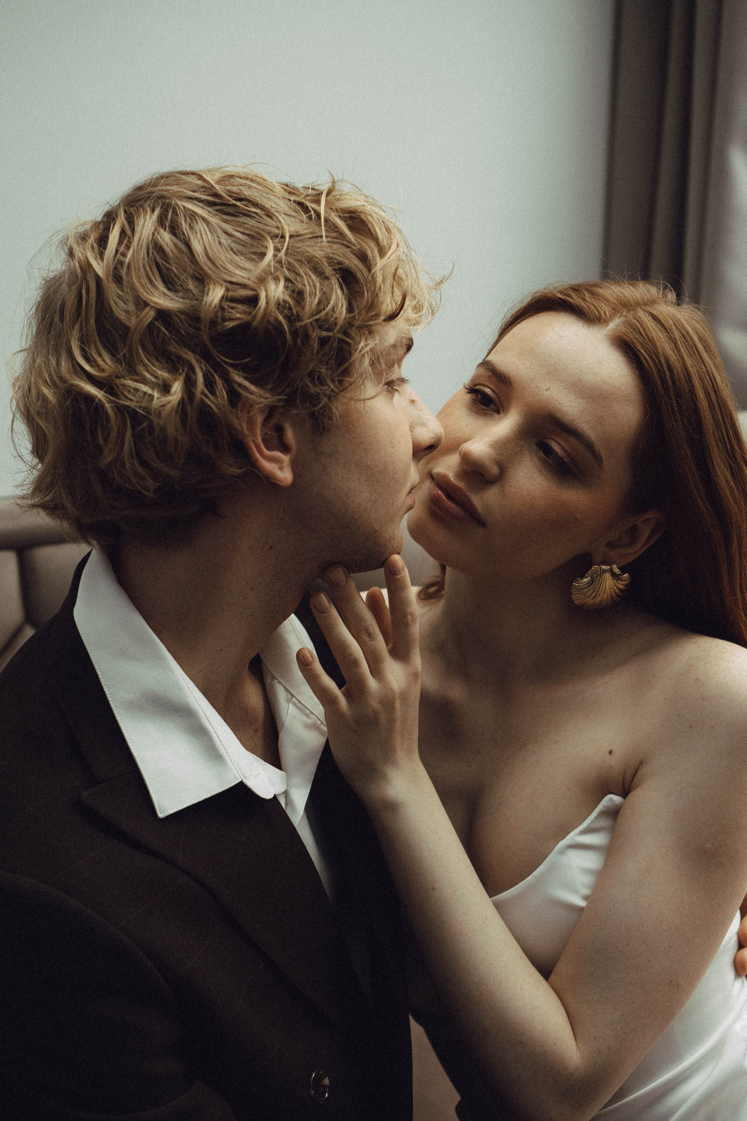 СВАДЕБНАЯ СЬЕМКА В ОТЕЛЕ. СБОРЫ ЖЕНИХА И НЕВЕСТЫ И ТАКЖЕ ТОР И ПОДГОТОВКА К ПРОГУЛКЕ. Профессиональный фотограф, Санкт-Петербург — Виктория Богомолова