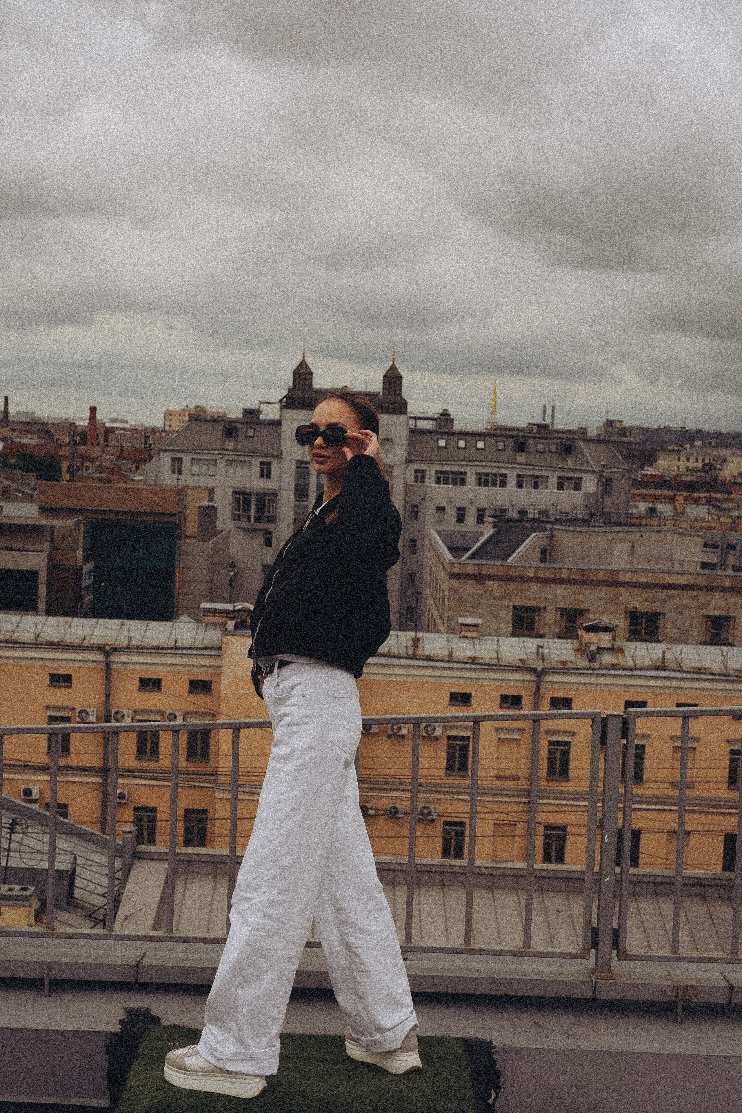 МЫ ГУЛЯЛИ ПРО КРЫШАМ ПИТЕРА. Профессиональный фотограф, Санкт-Петербург — Виктория Богомолова