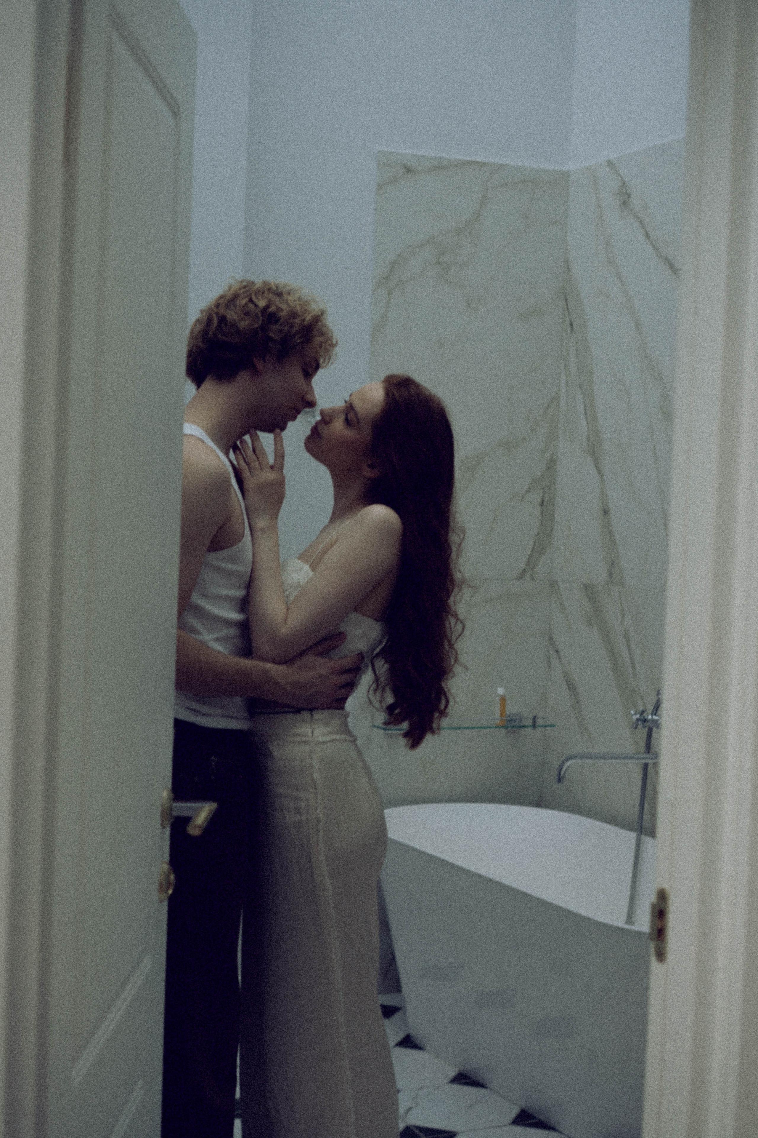 СВАДЕБНАЯ СЬЕМКА В ОТЕЛЕ. СБОРЫ ЖЕНИХА И НЕВЕСТЫ И ТАКЖЕ ТОР И ПОДГОТОВКА К ПРОГУЛКЕ. Профессиональный фотограф, Санкт-Петербург — Виктория Богомолова