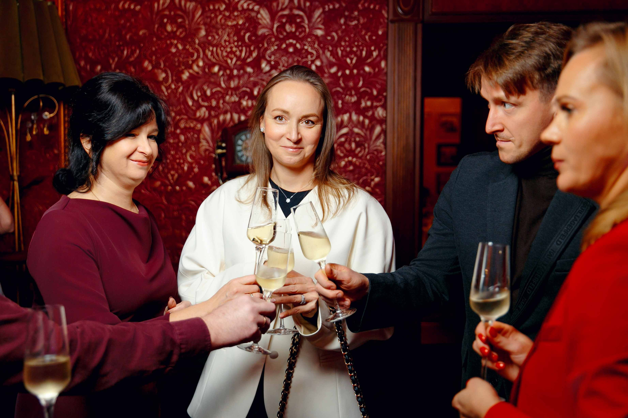 Вечер в «Дежавю». Ваш репортажный фотограф Артемий Антонов