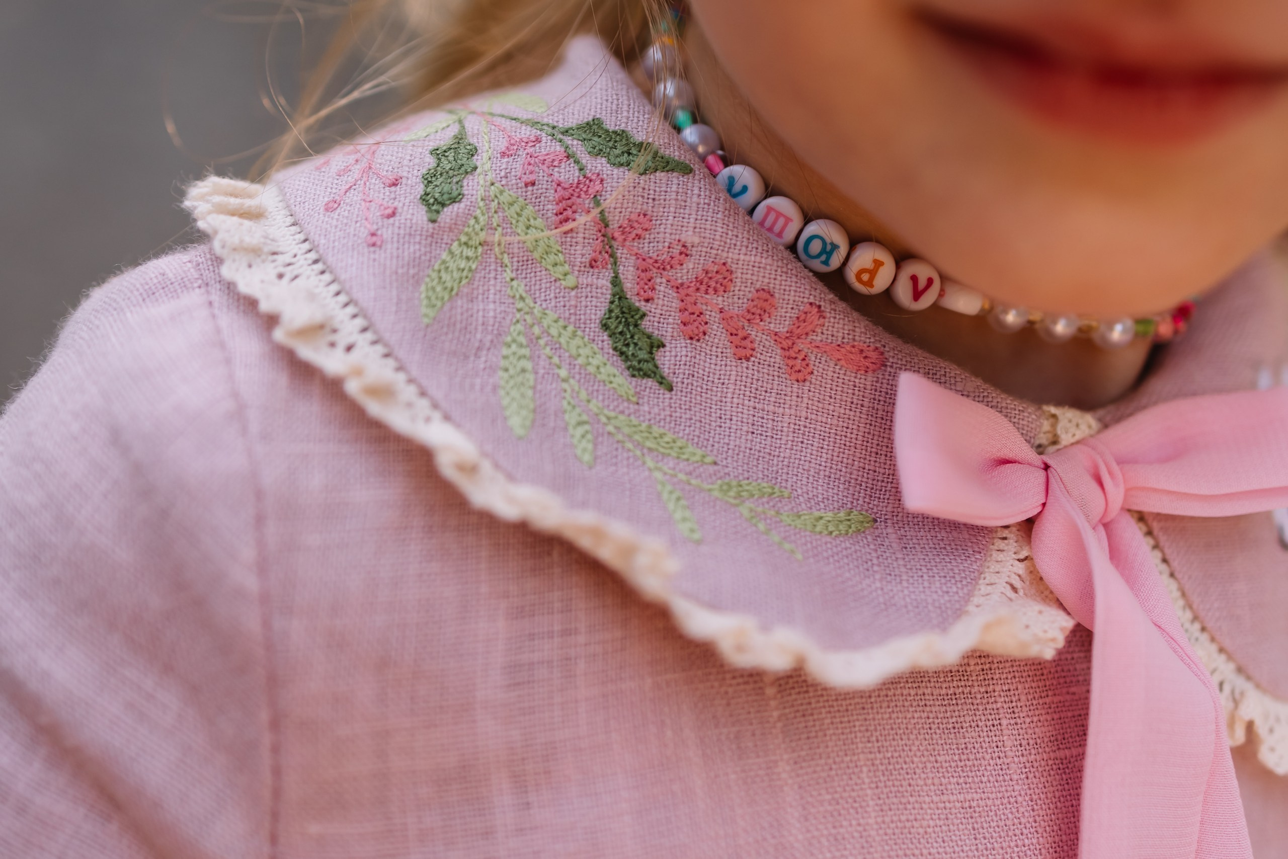 алёна малахова фотограф новосибирск семейный детский домашняя фотосессия в новосибирске день рождения репортажная съёмка фотосессия с лошадьми на конюшне деревня алтай  на природе фотосессия в детском саду мама и сын предложение руки и сердца идея  помолвка фотосессия берег закат детский день рождения годик торт аниматор лофт игровая продолжение следует prodoljenie_sleduet_  корпоратив тимбилдинг первоклашка линейка  контент  бизнес портрет оперный новат франция берет весна девушка мама и дочь мать и дитя